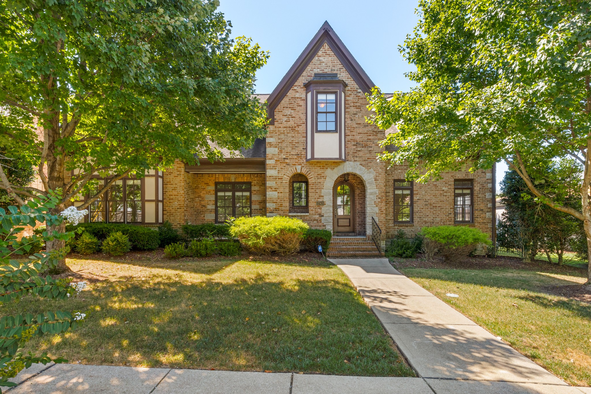1743 Glen Echo Rd