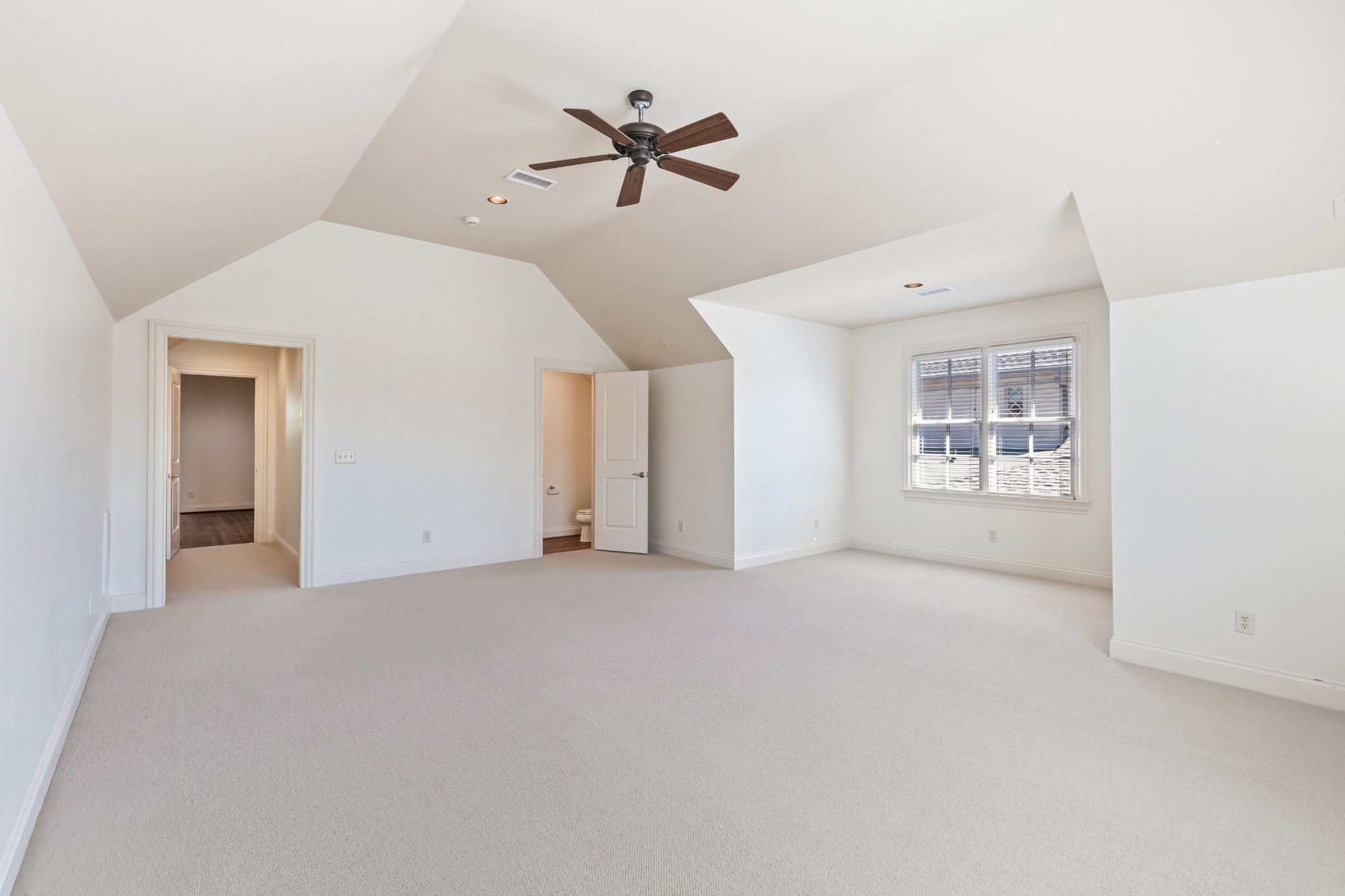 1743 Glen Echo Rd