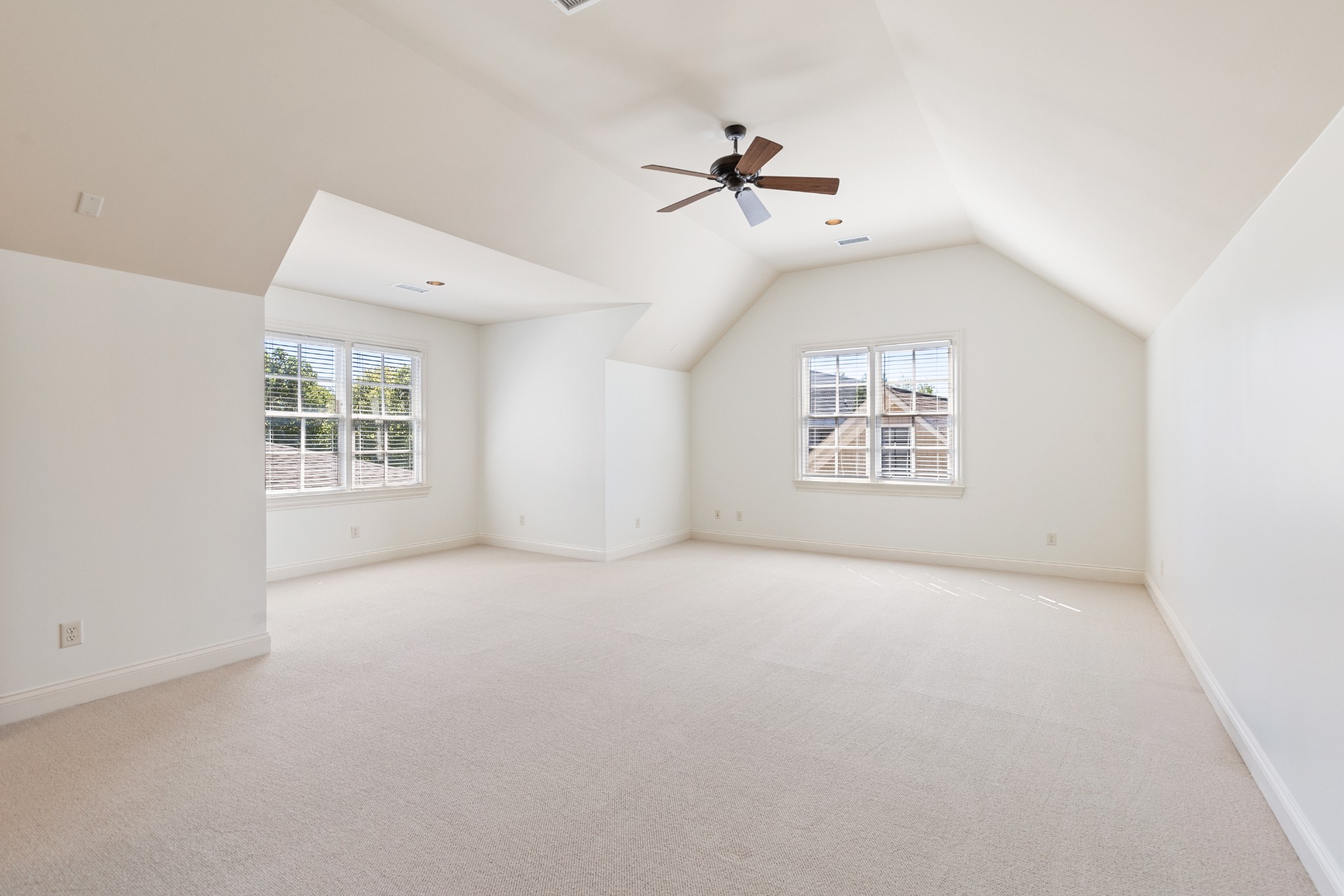 1743 Glen Echo Rd