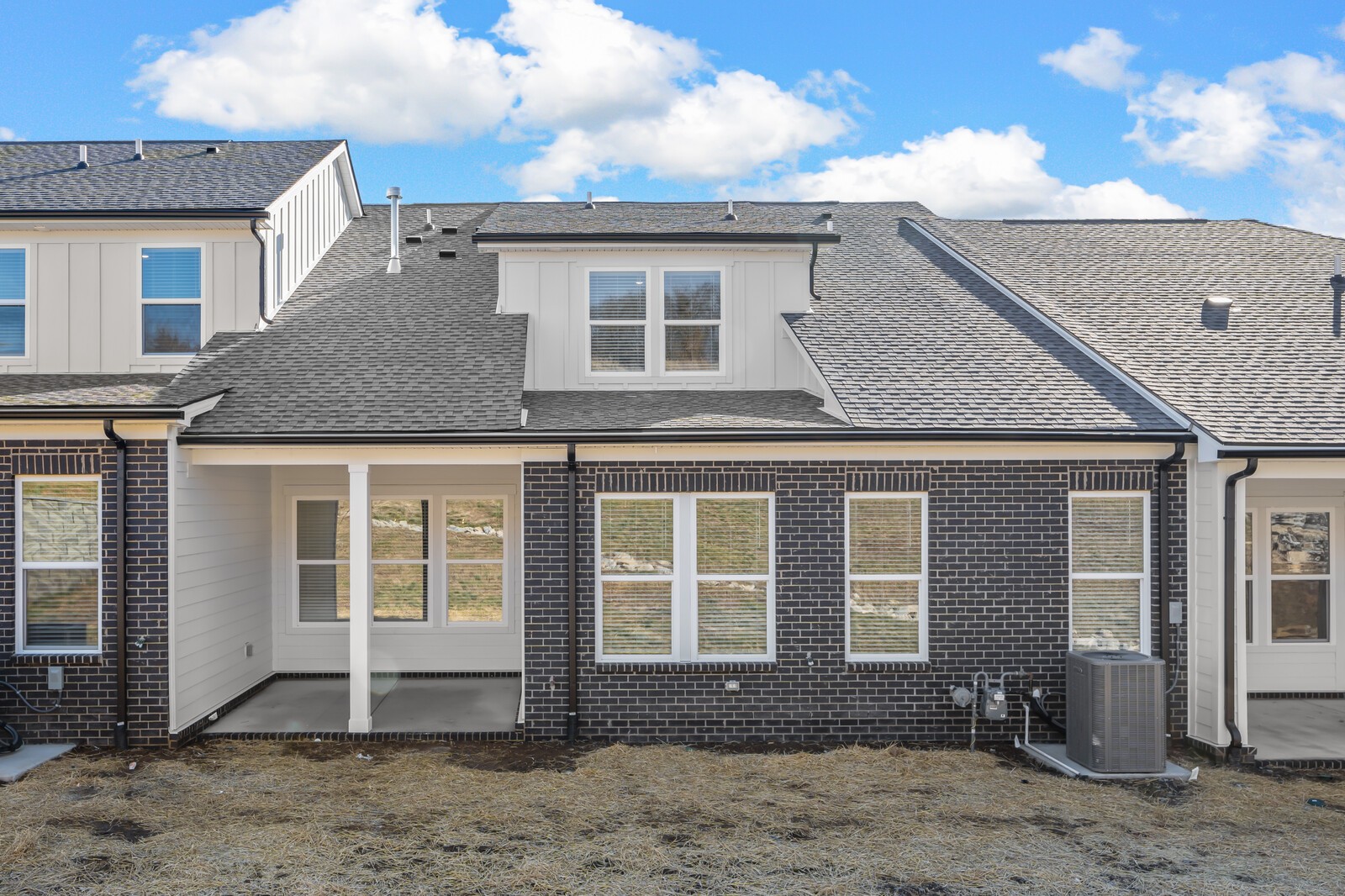 444 Buckwood Ave