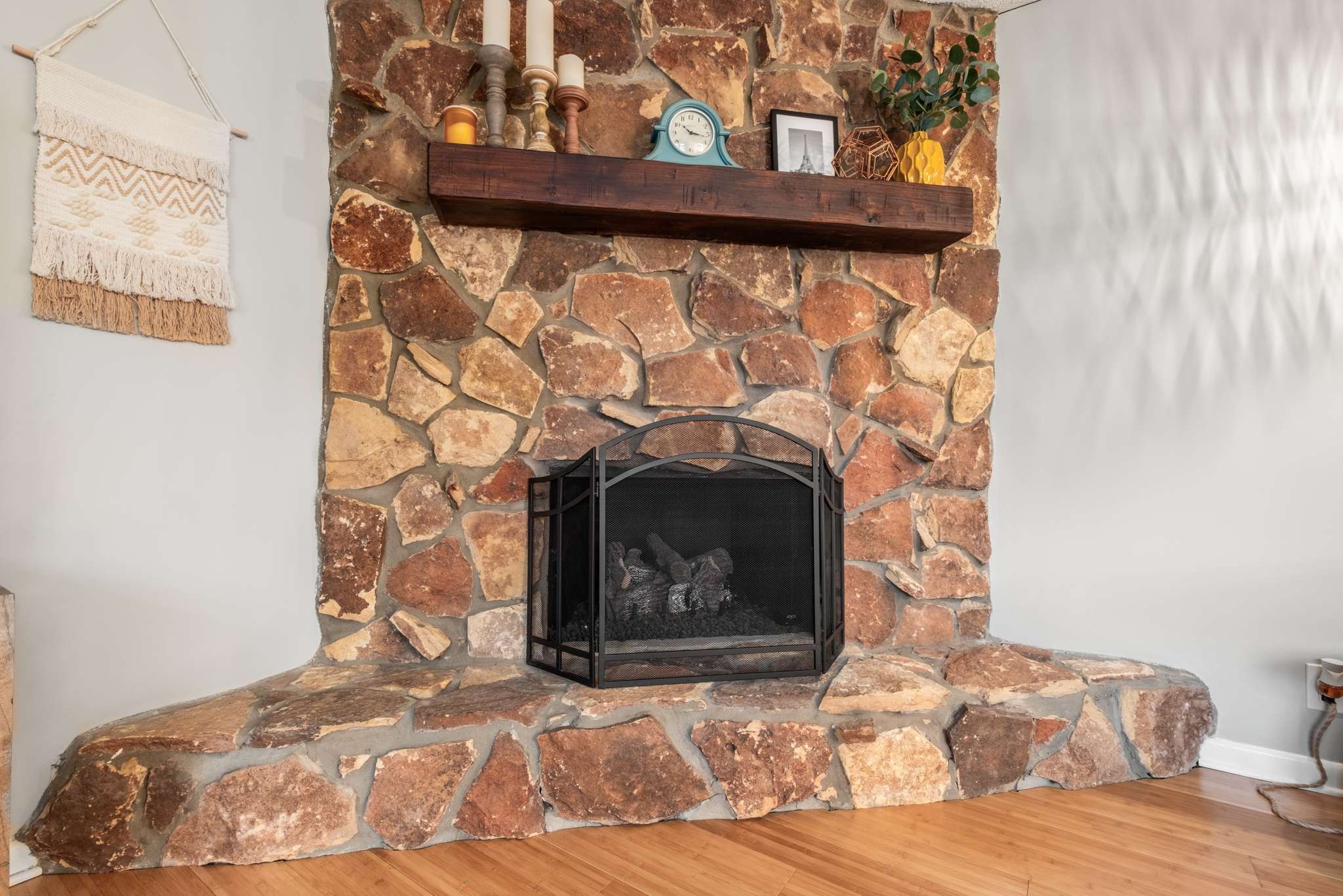 140 Ridgewood Ln