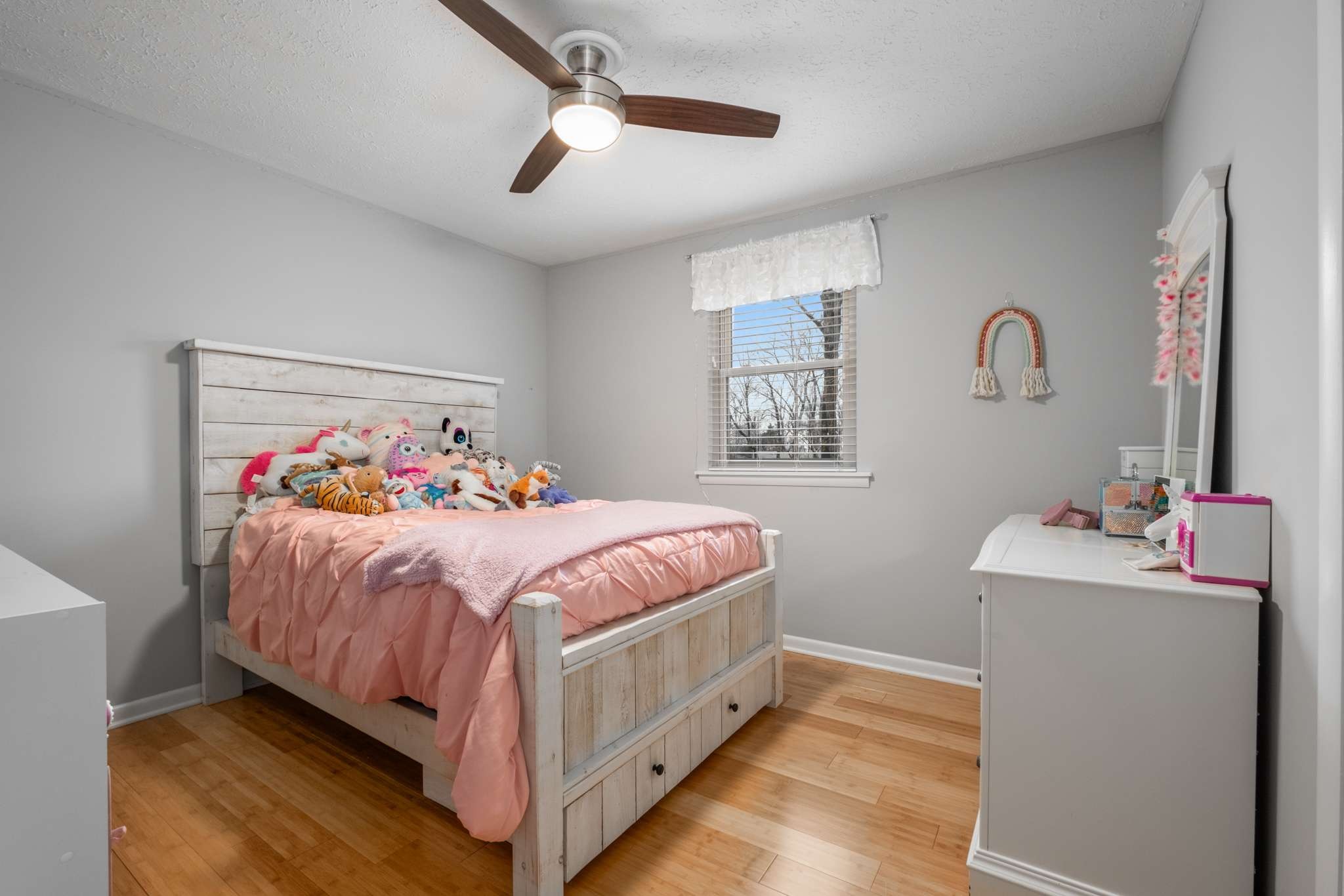 140 Ridgewood Ln