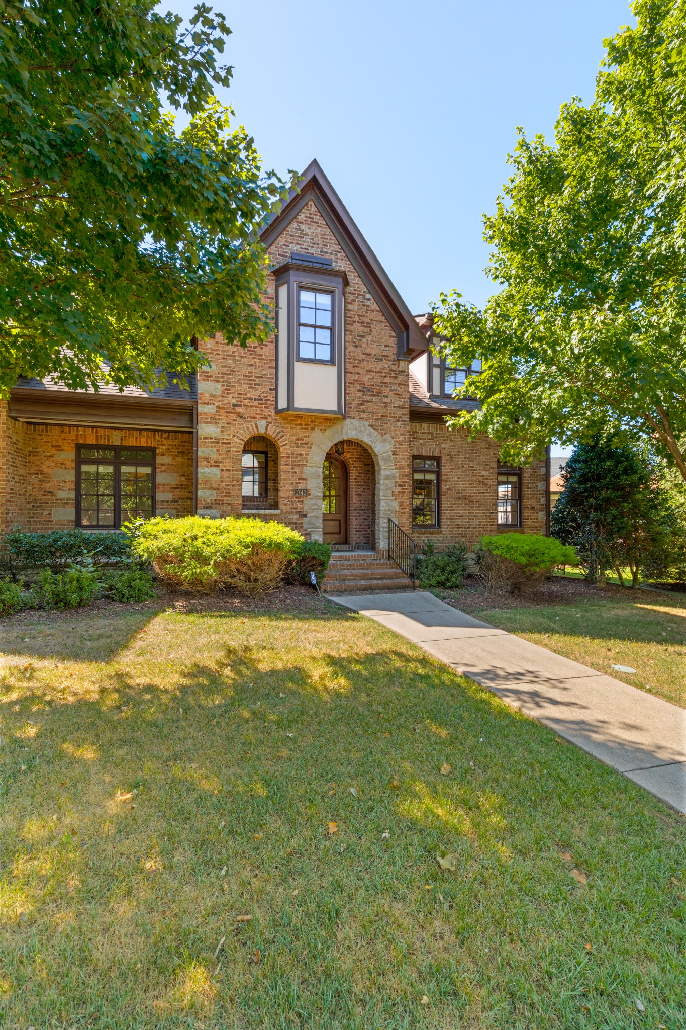 1743 Glen Echo Rd