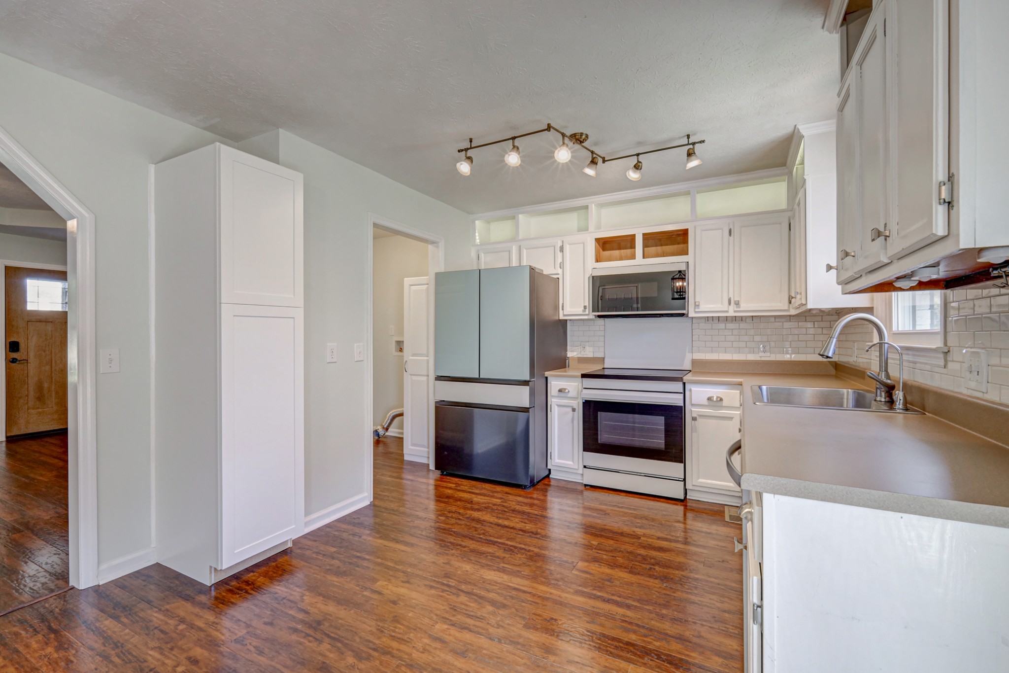 1110 Kathryn Rd