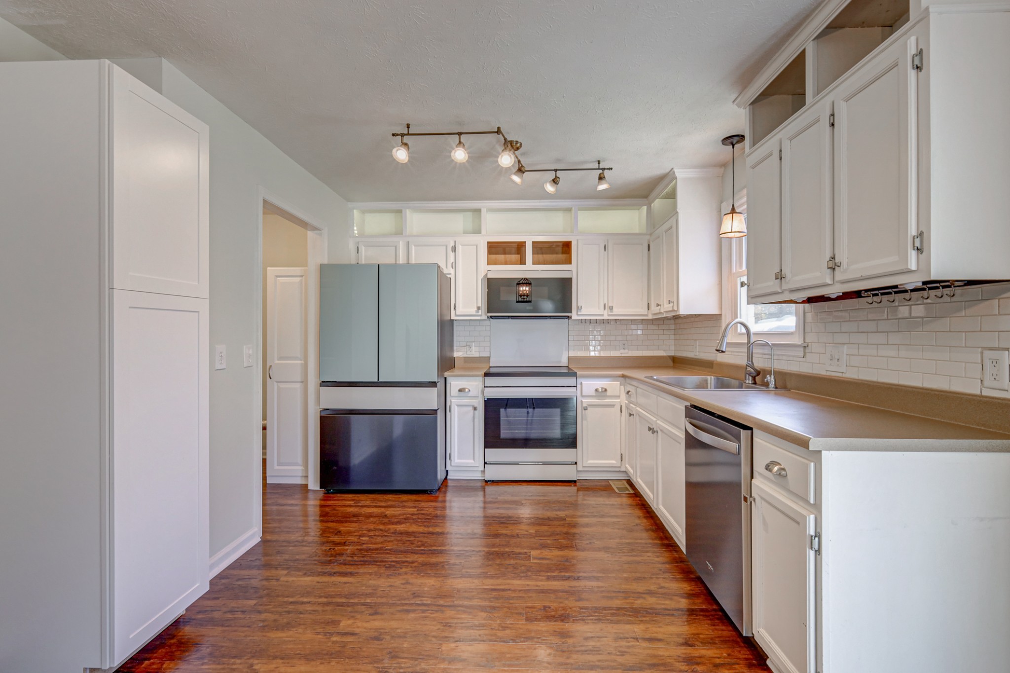 1110 Kathryn Rd