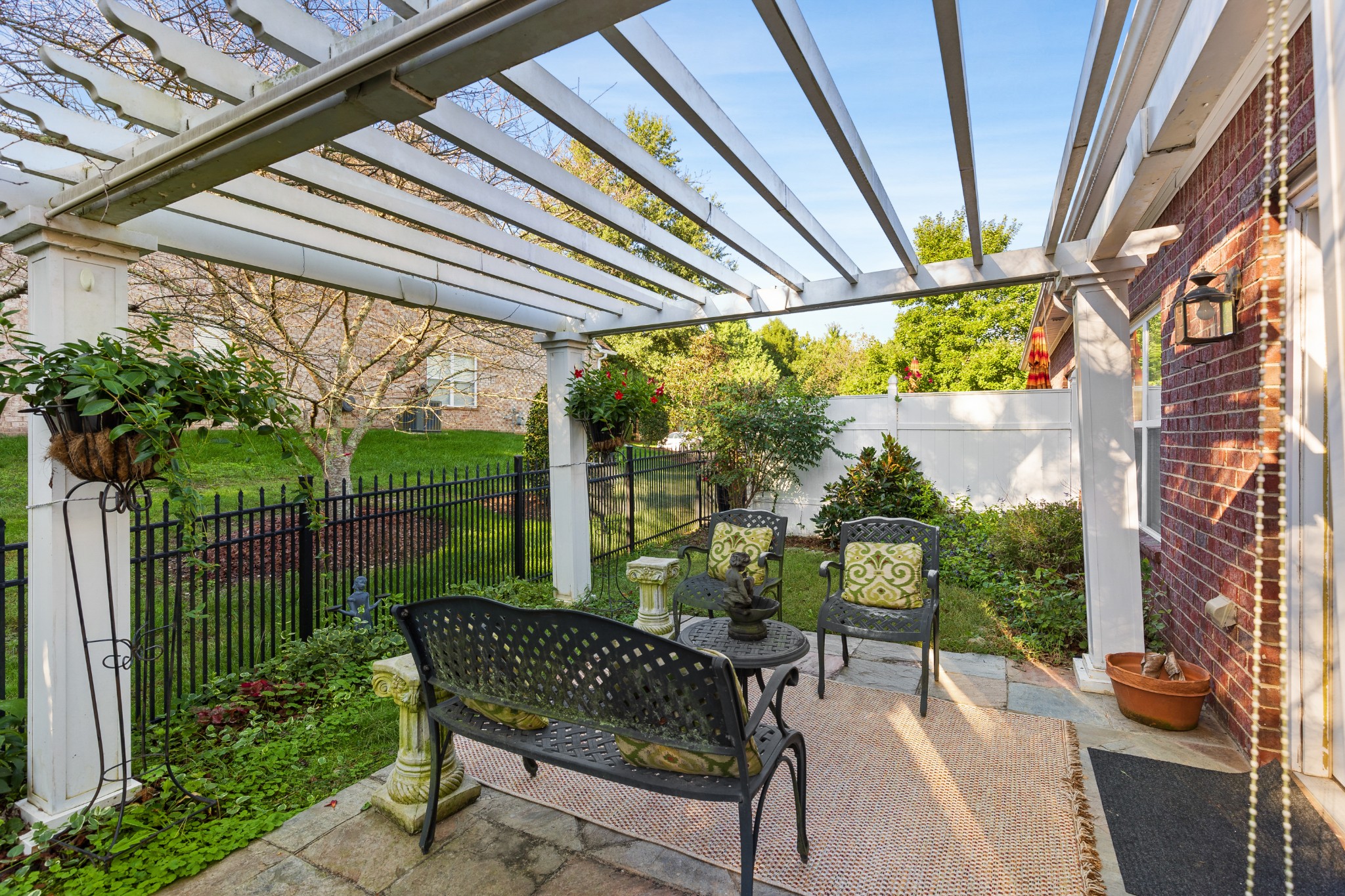 833 Barrington Place Dr