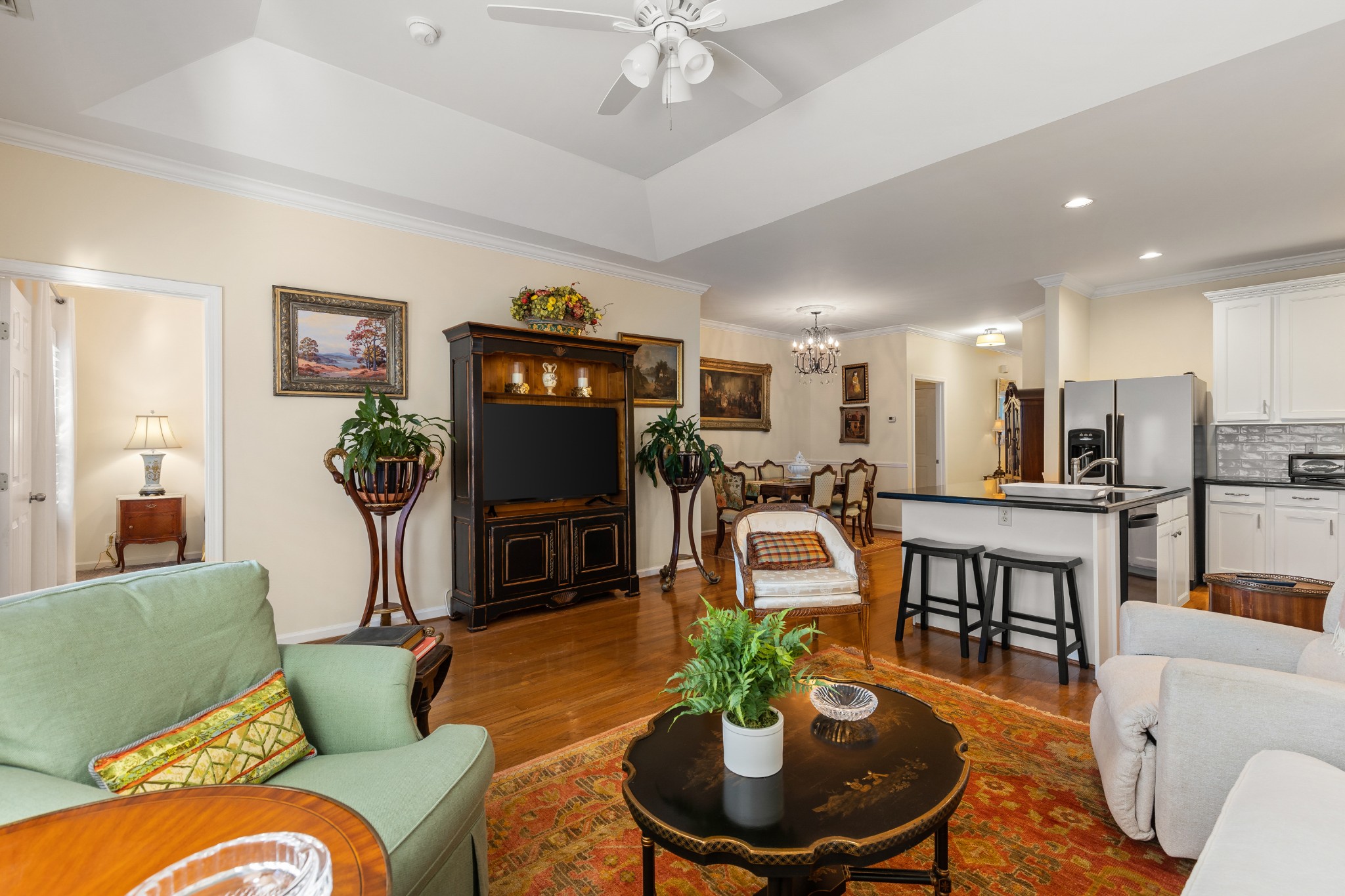 833 Barrington Place Dr