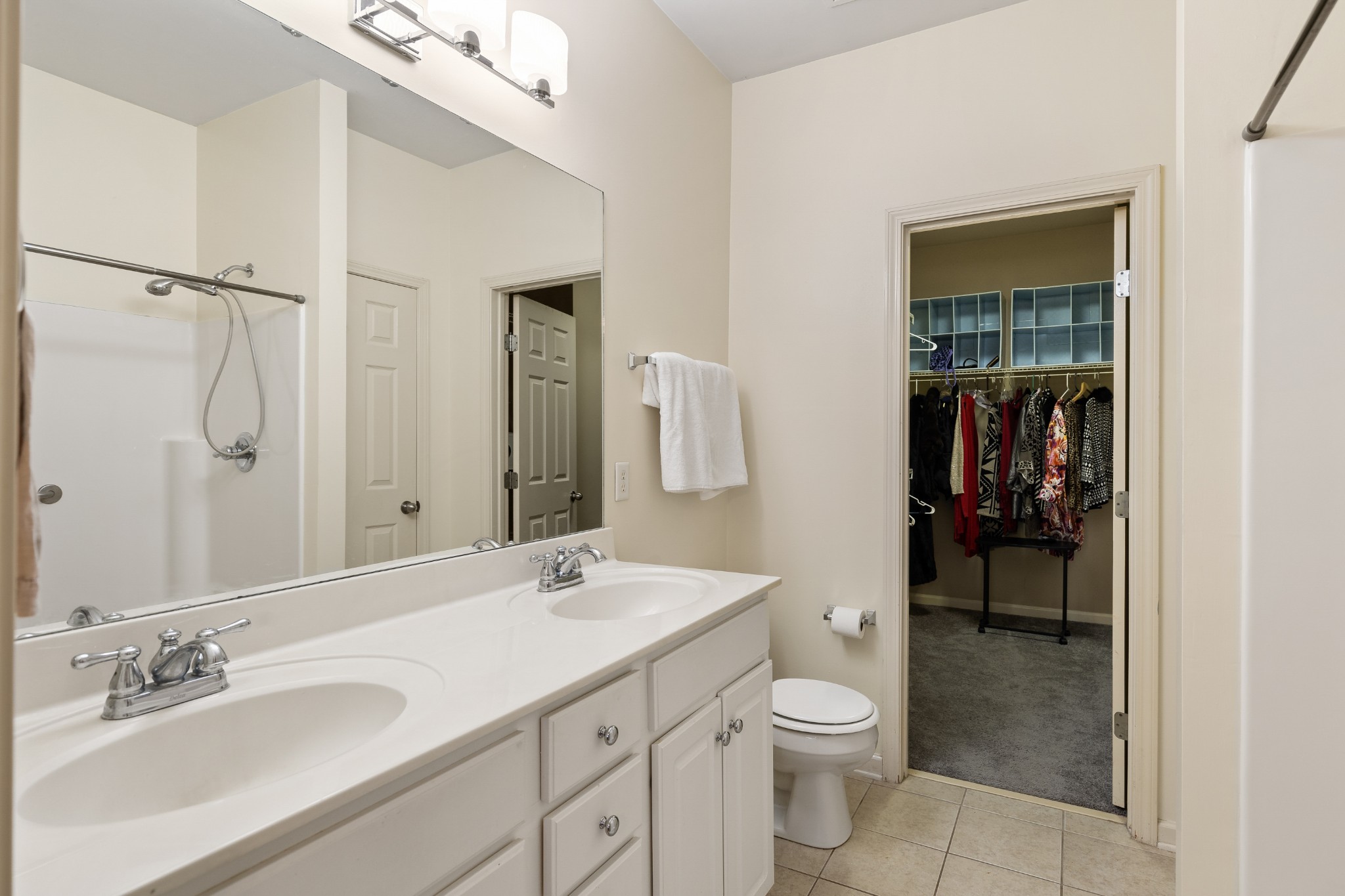 833 Barrington Place Dr