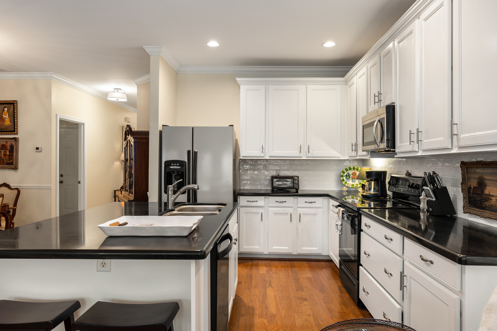 833 Barrington Place Dr