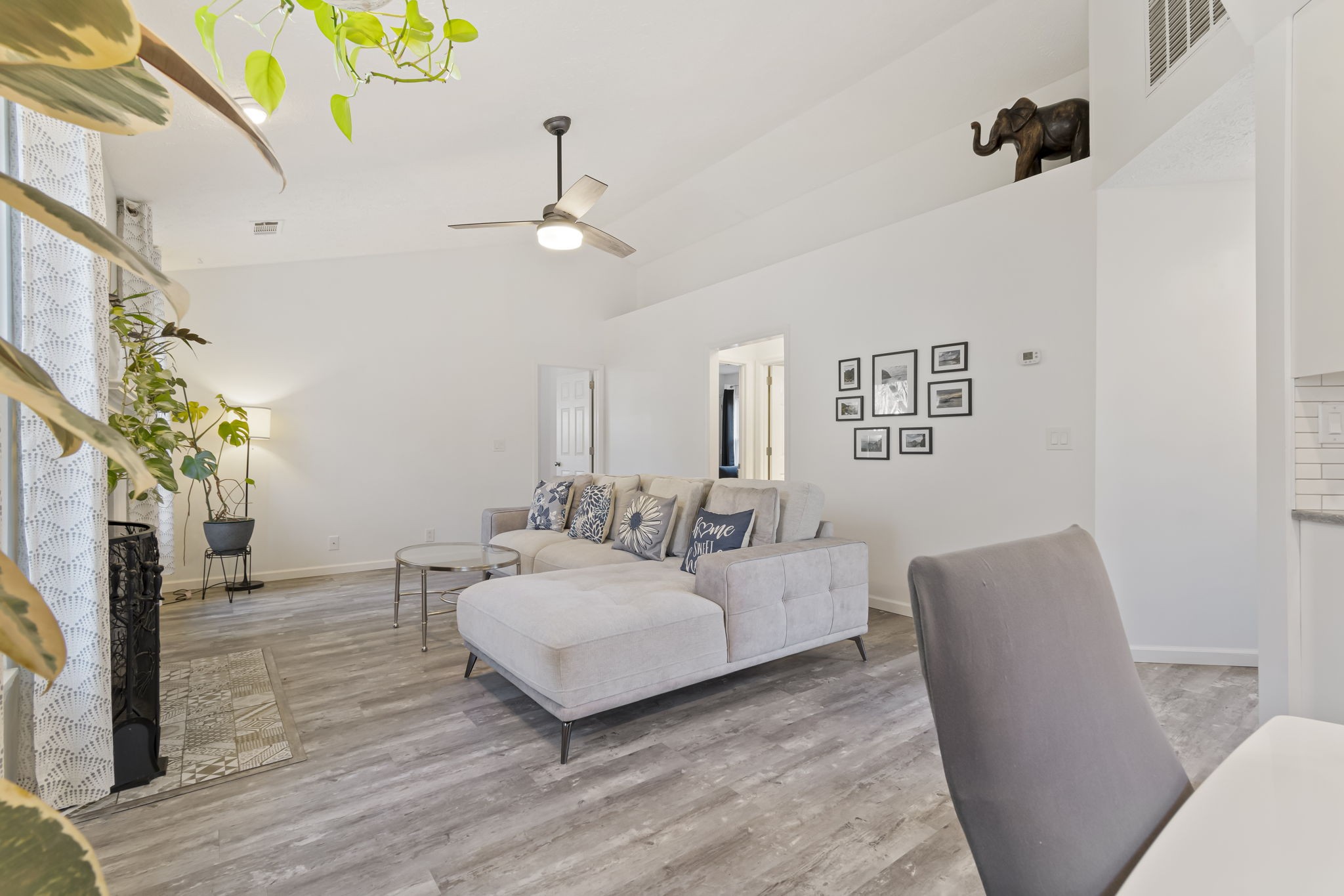 615 Lawrin Park