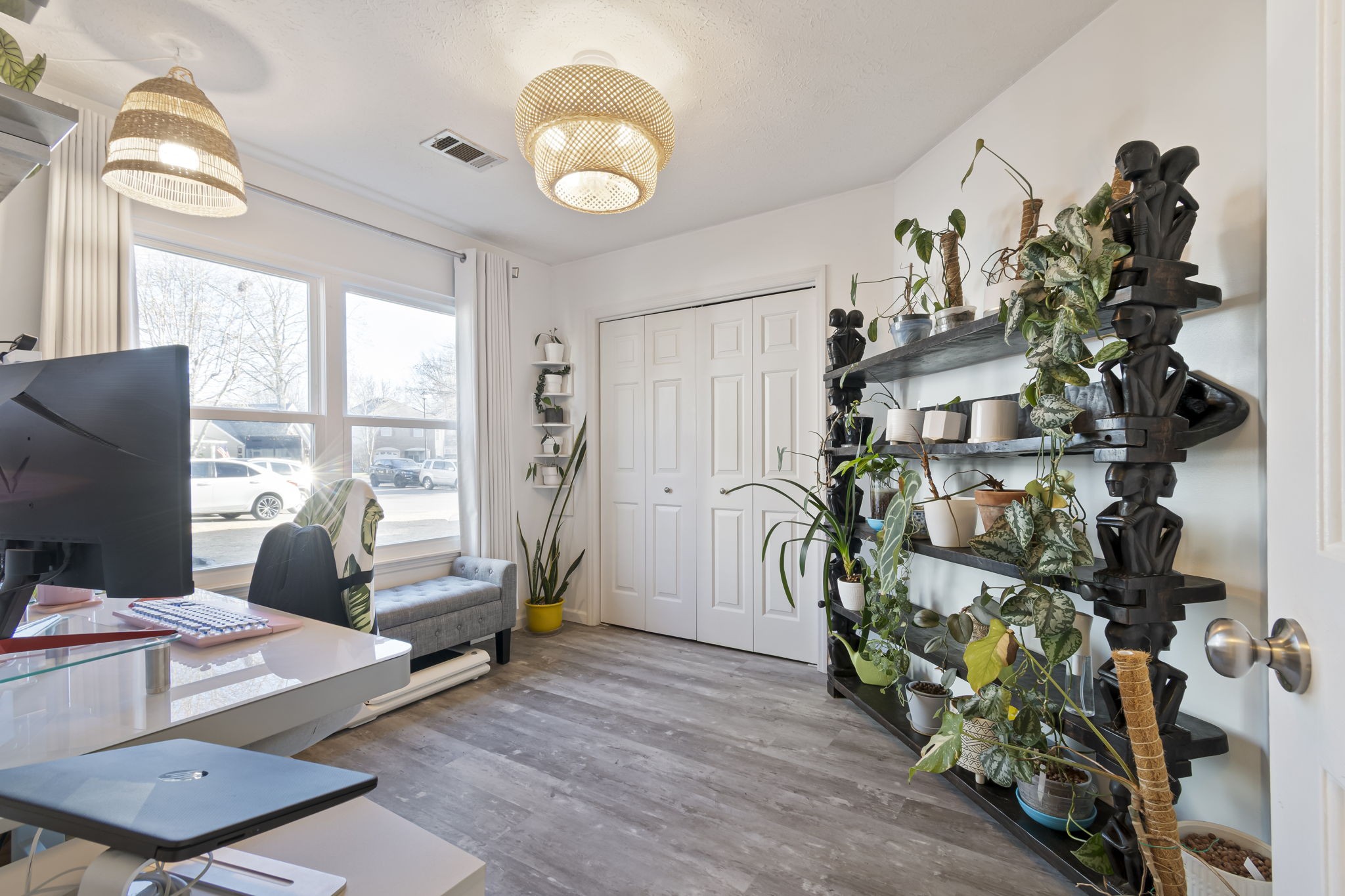615 Lawrin Park