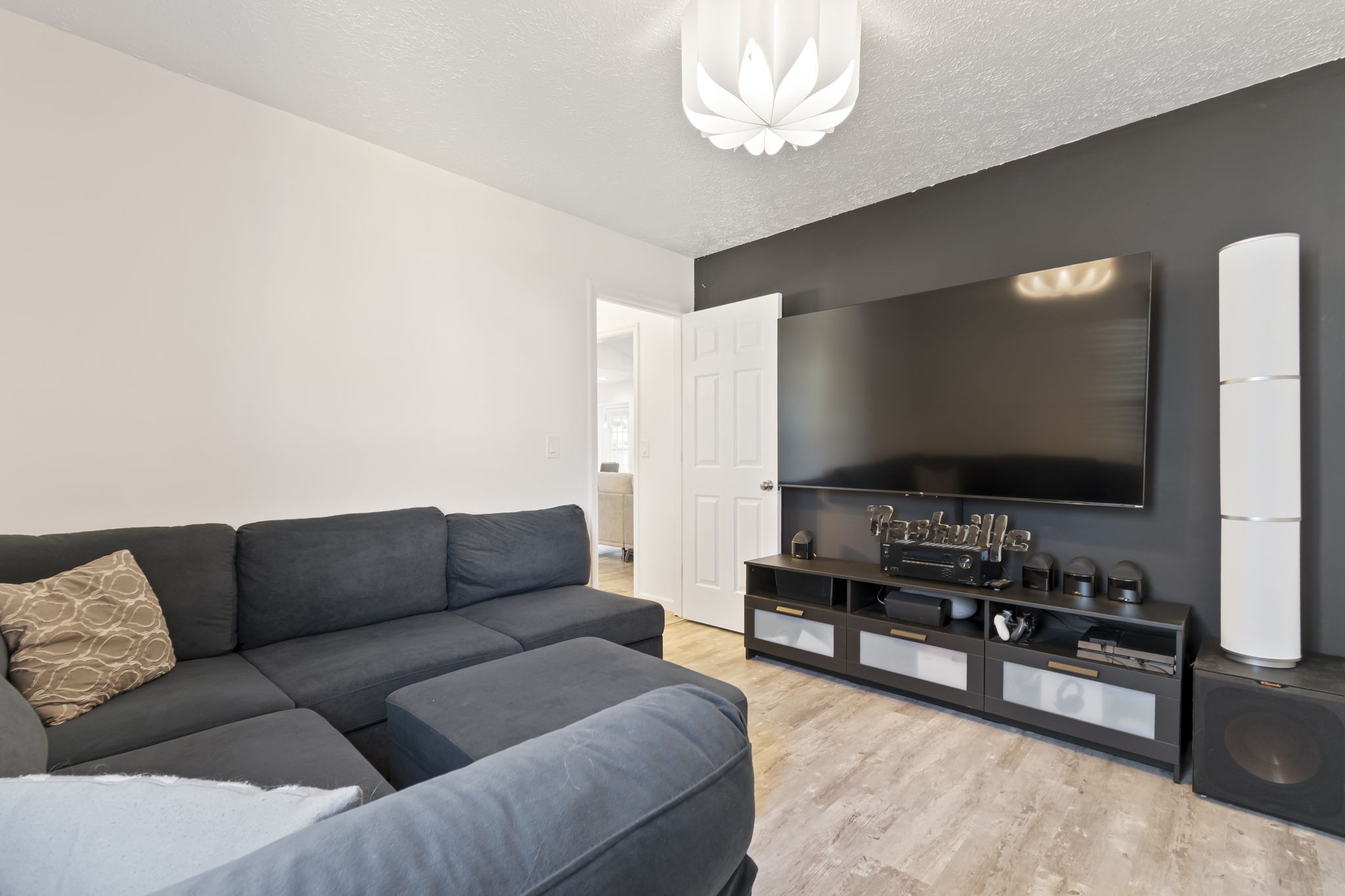615 Lawrin Park