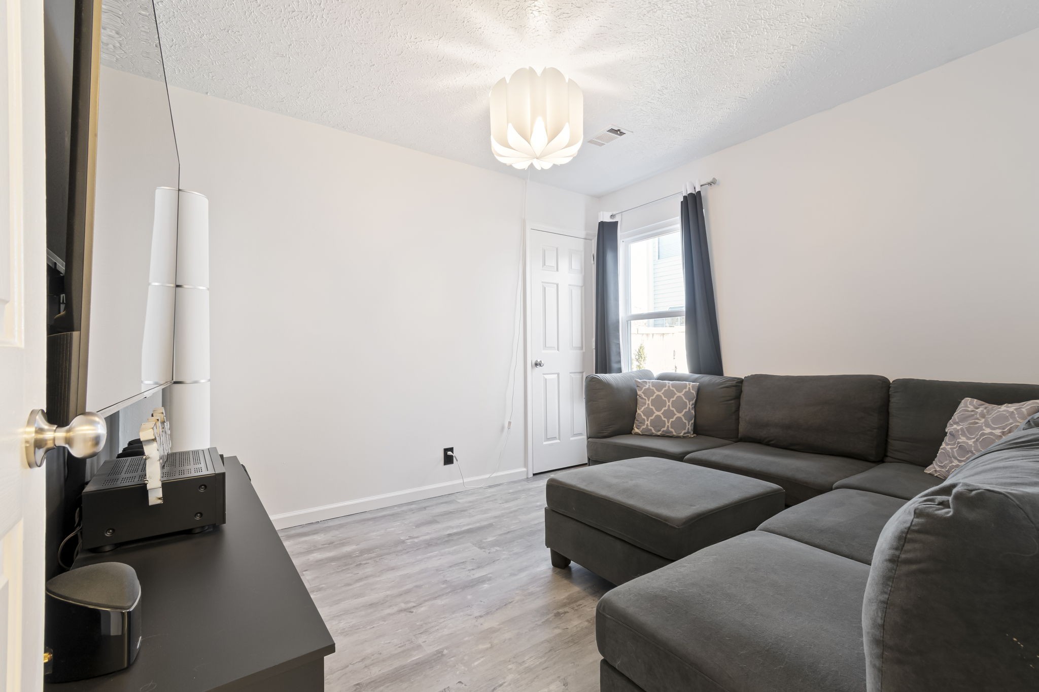 615 Lawrin Park