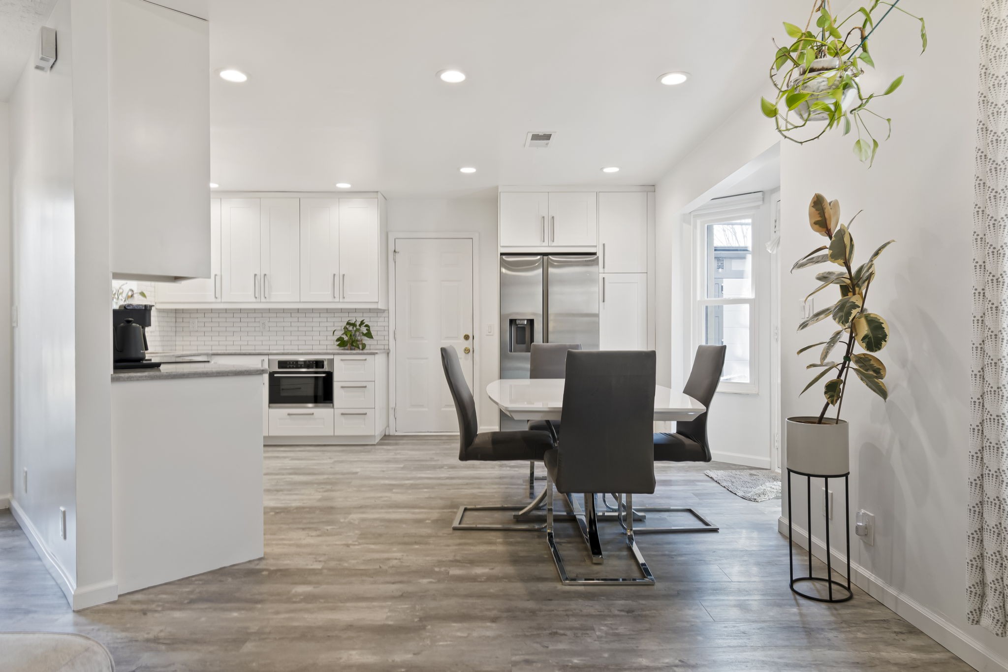 615 Lawrin Park