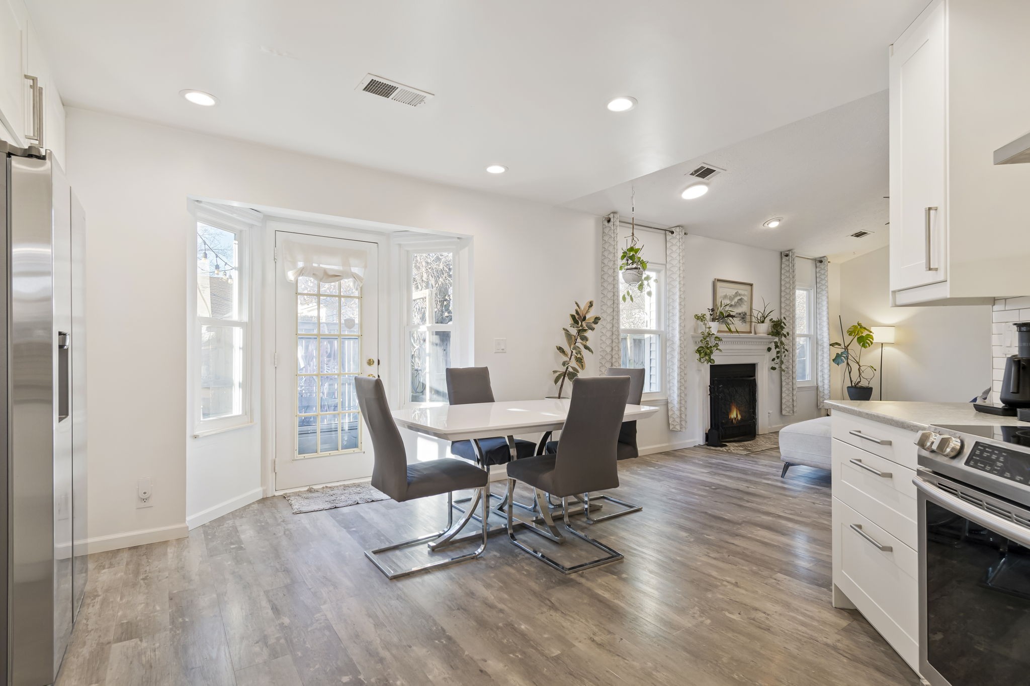 615 Lawrin Park