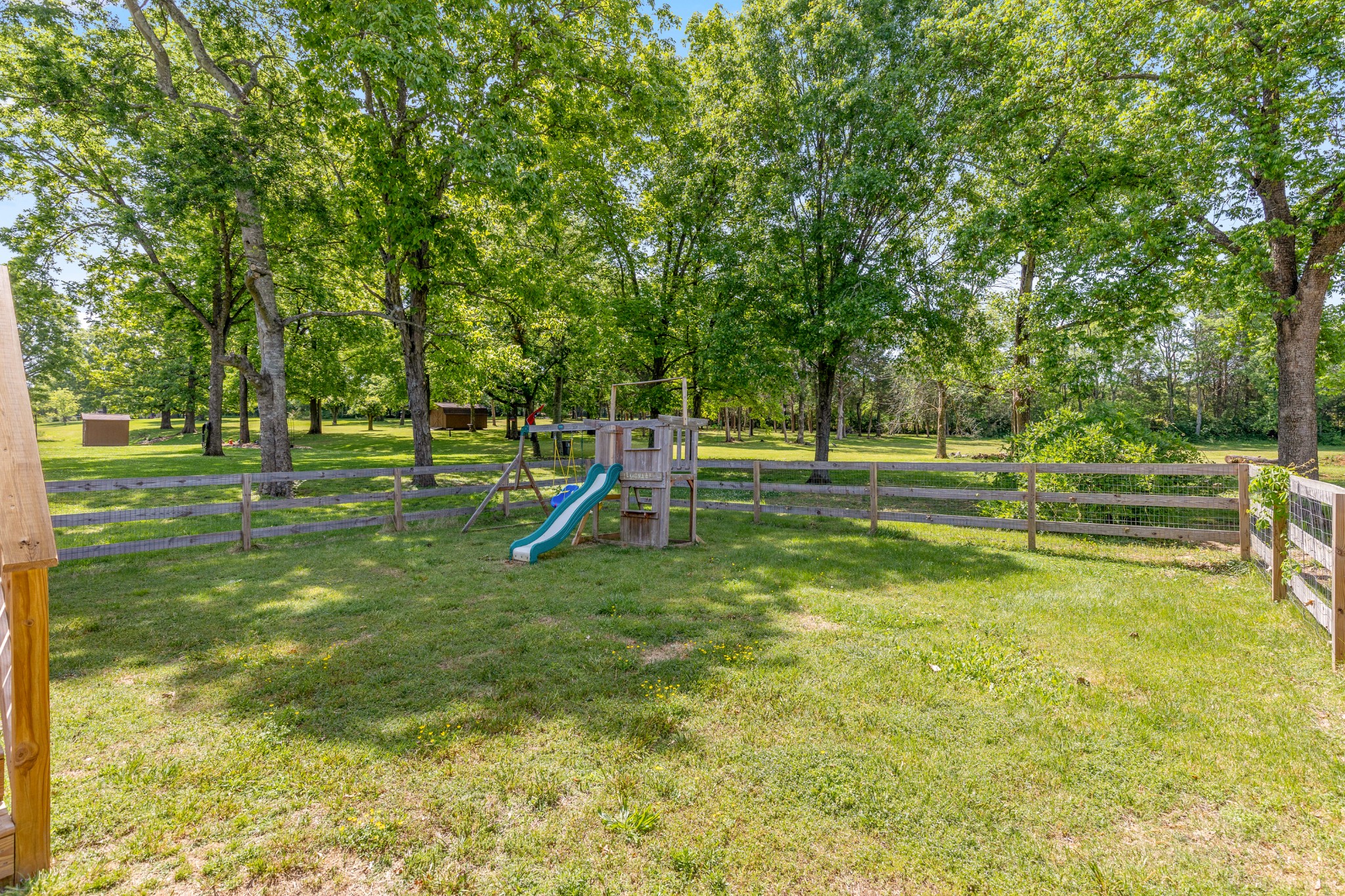 817 Fredricksburg Rd