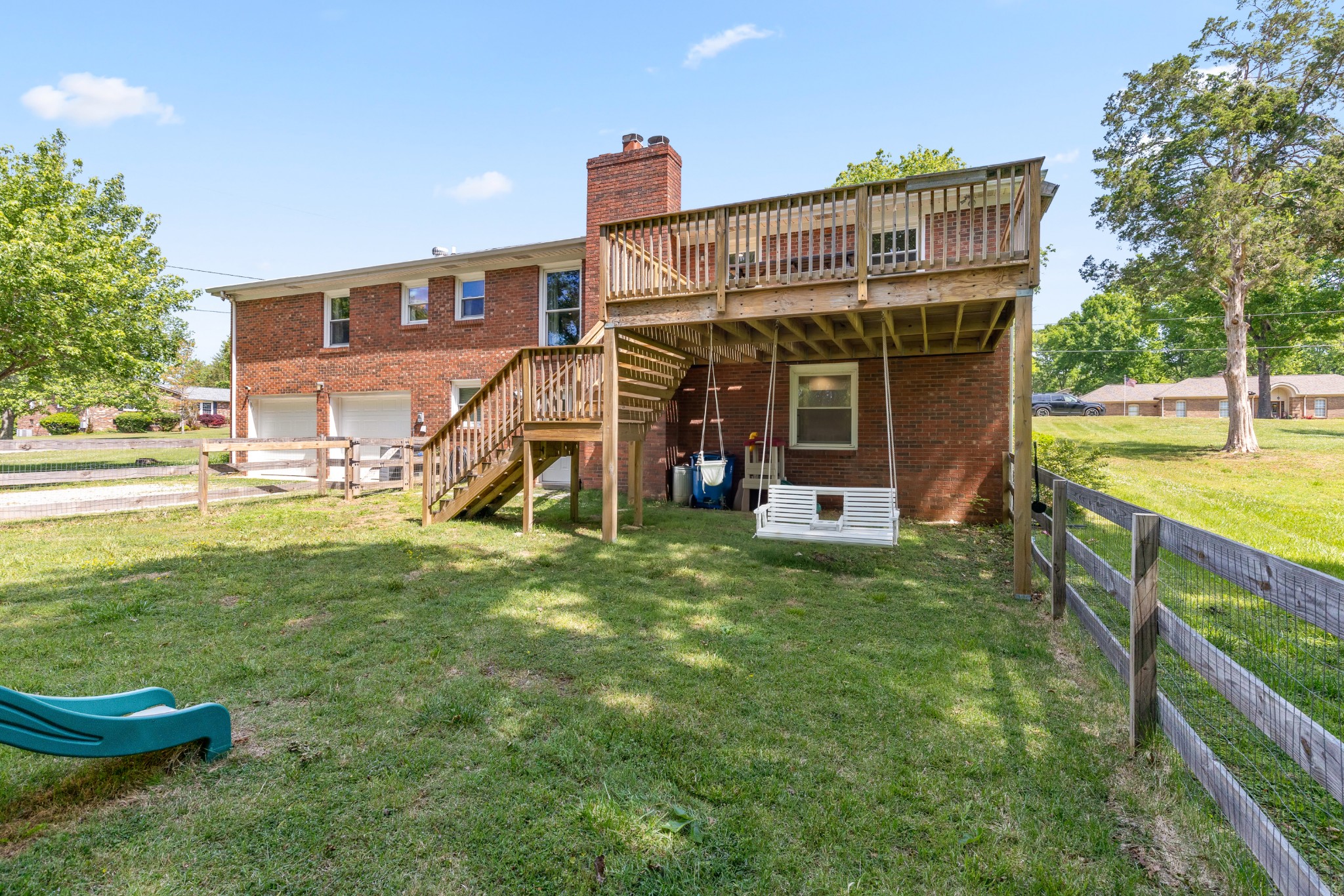 817 Fredricksburg Rd