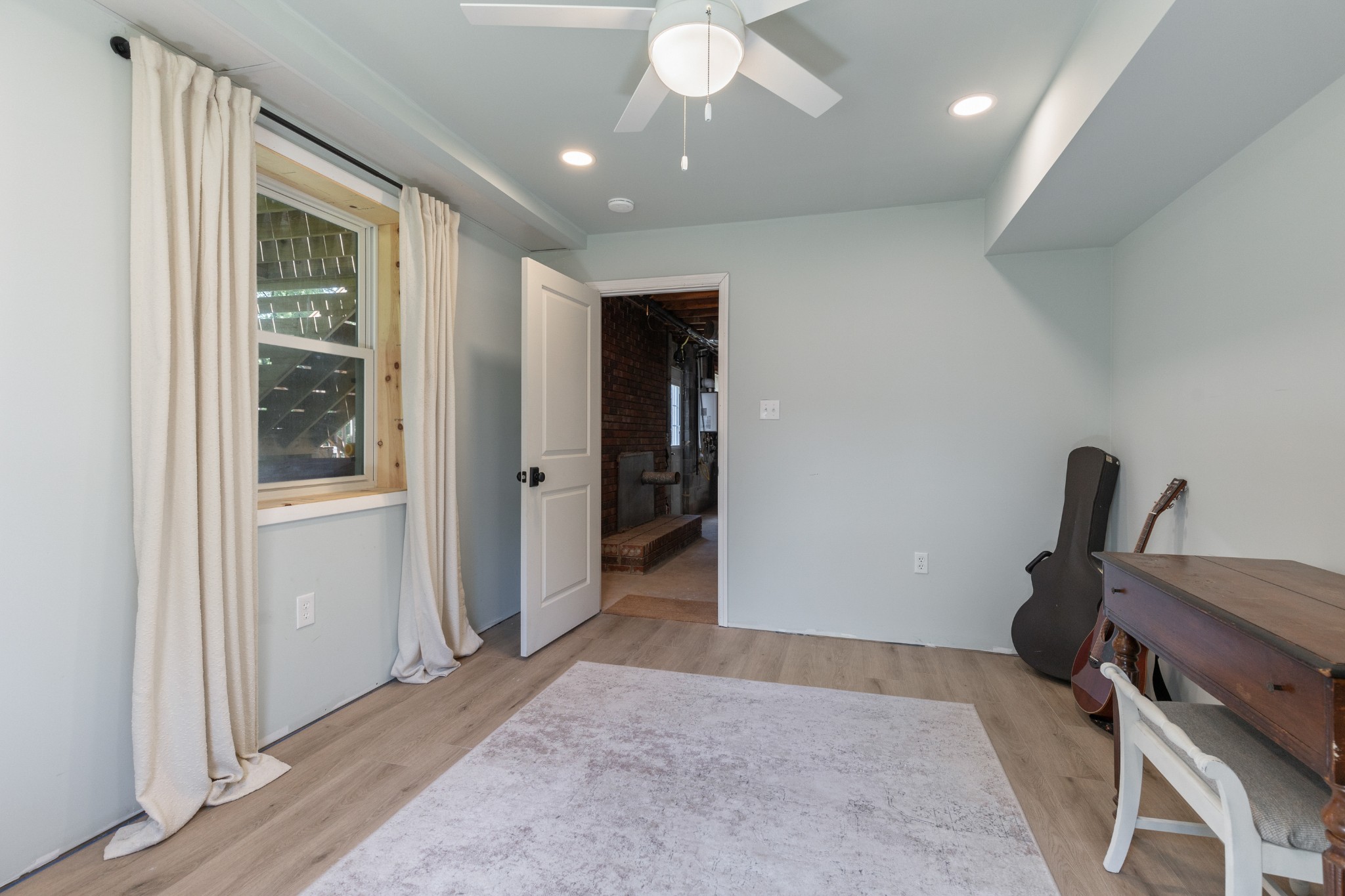 817 Fredricksburg Rd