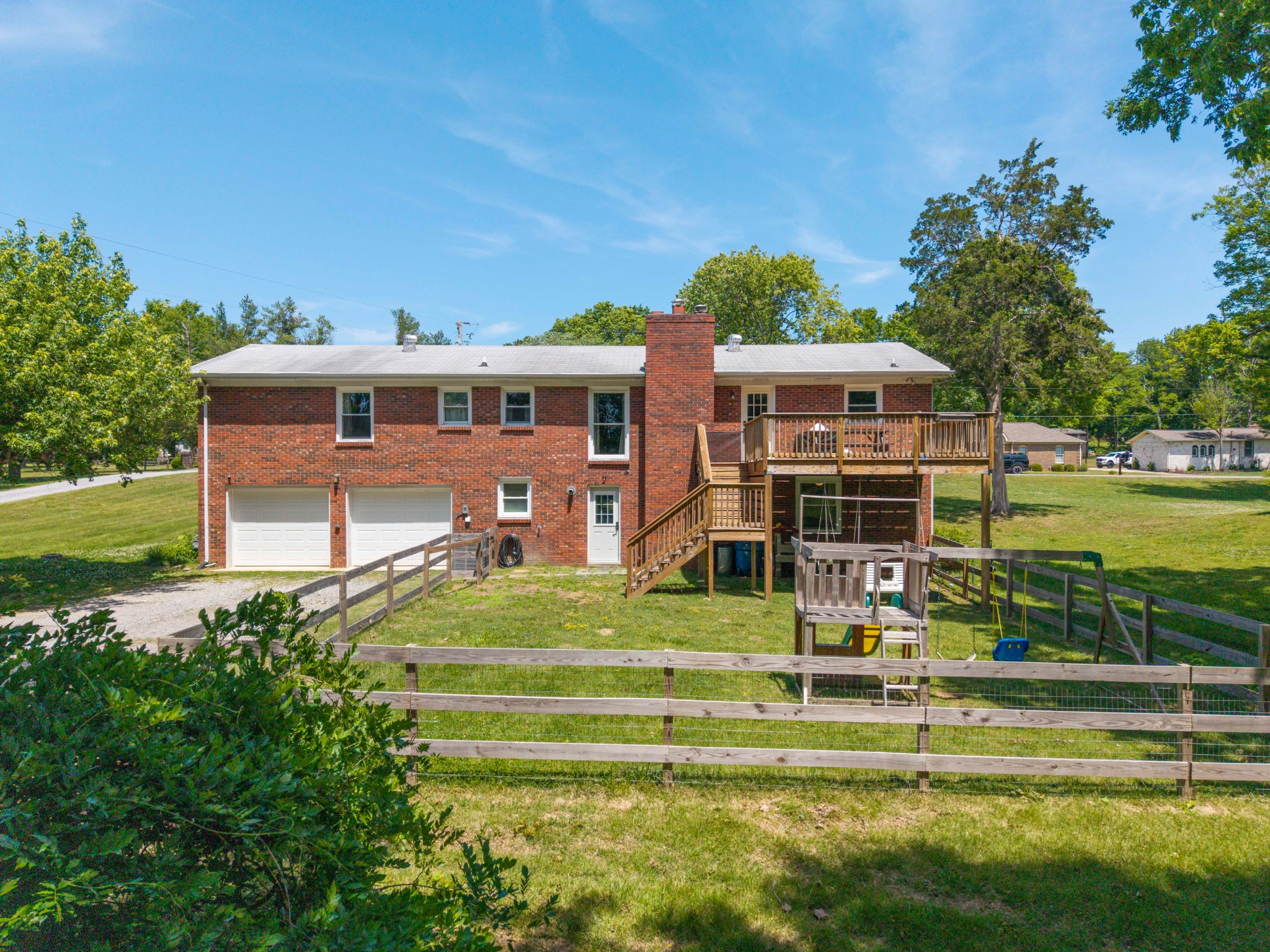 817 Fredricksburg Rd