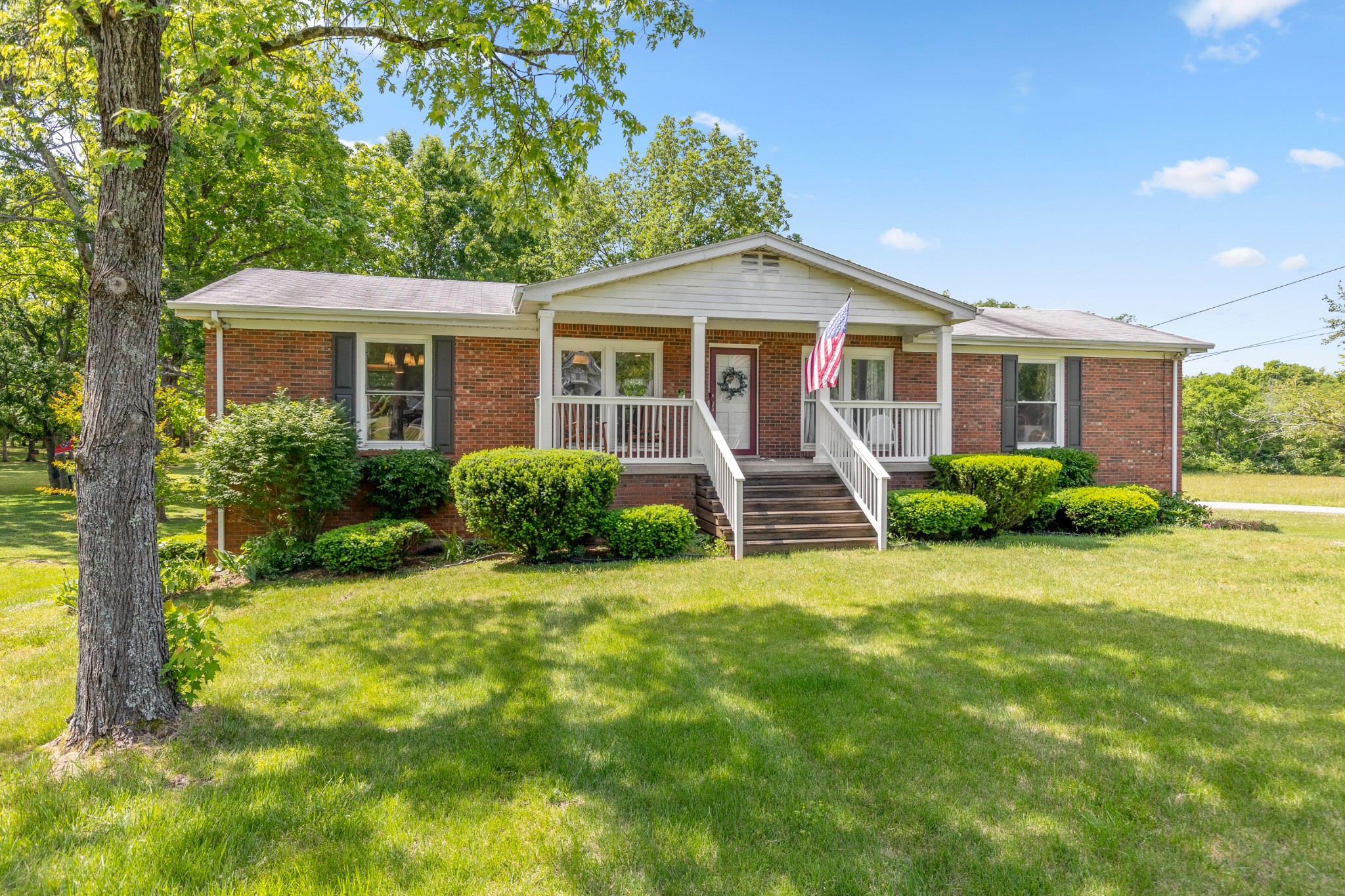 817 Fredricksburg Rd