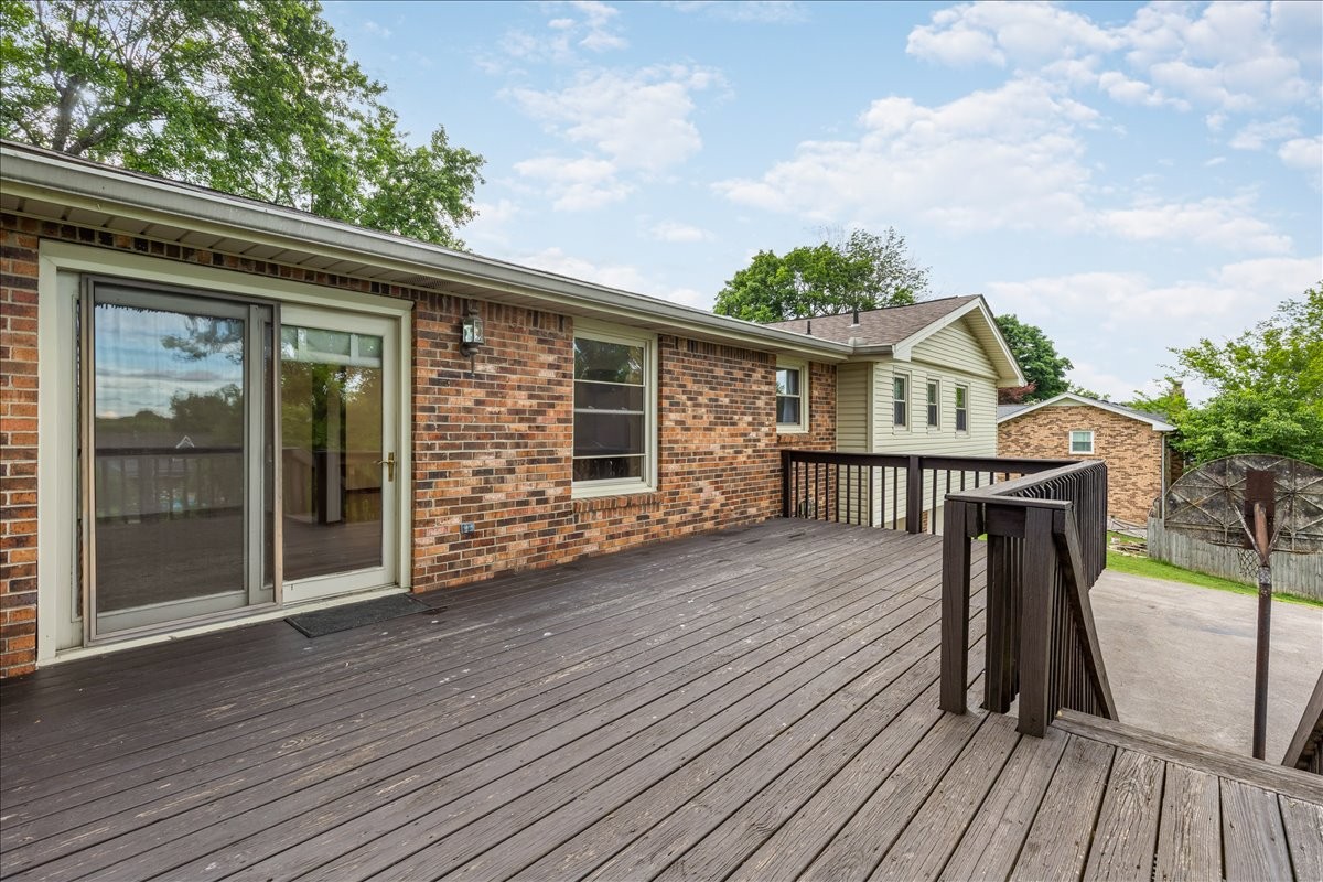 1105 Clearview Dr