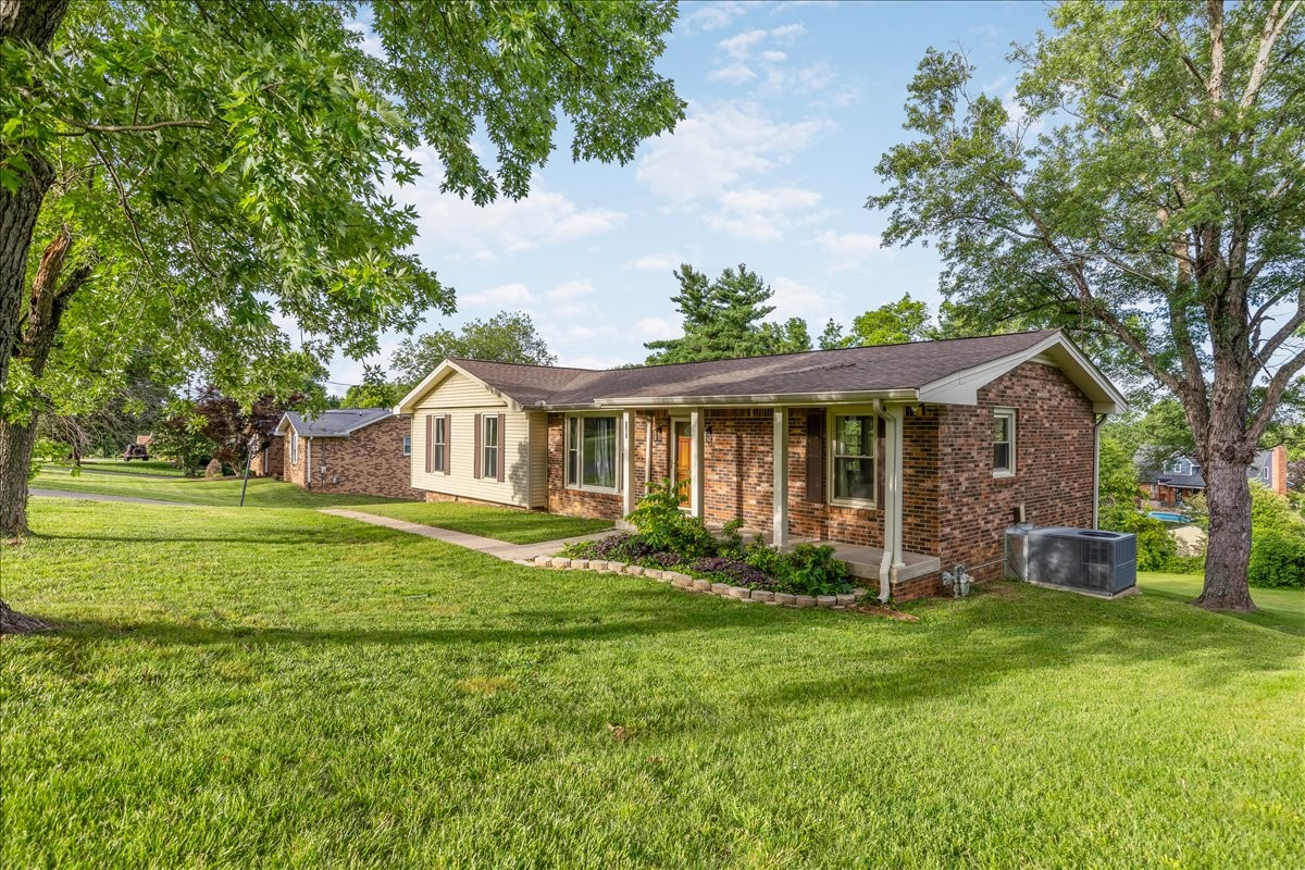 1105 Clearview Dr