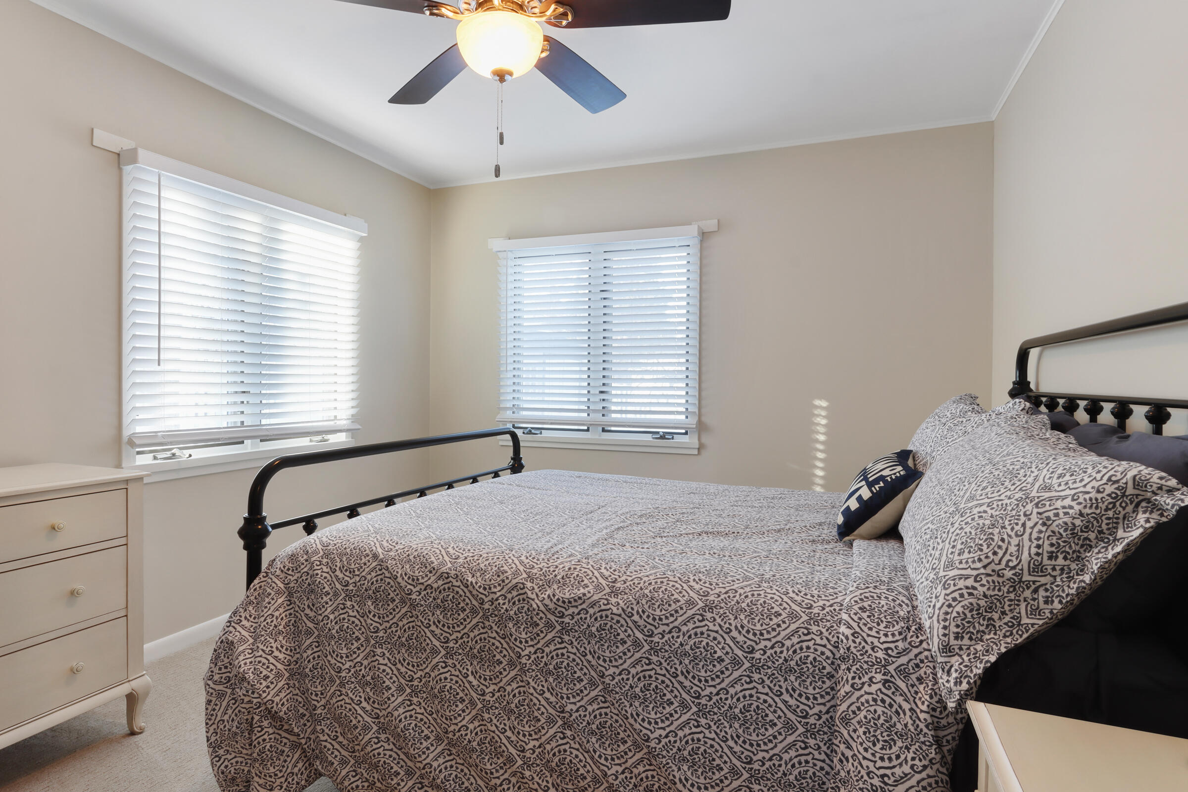 80 Jewell Dr