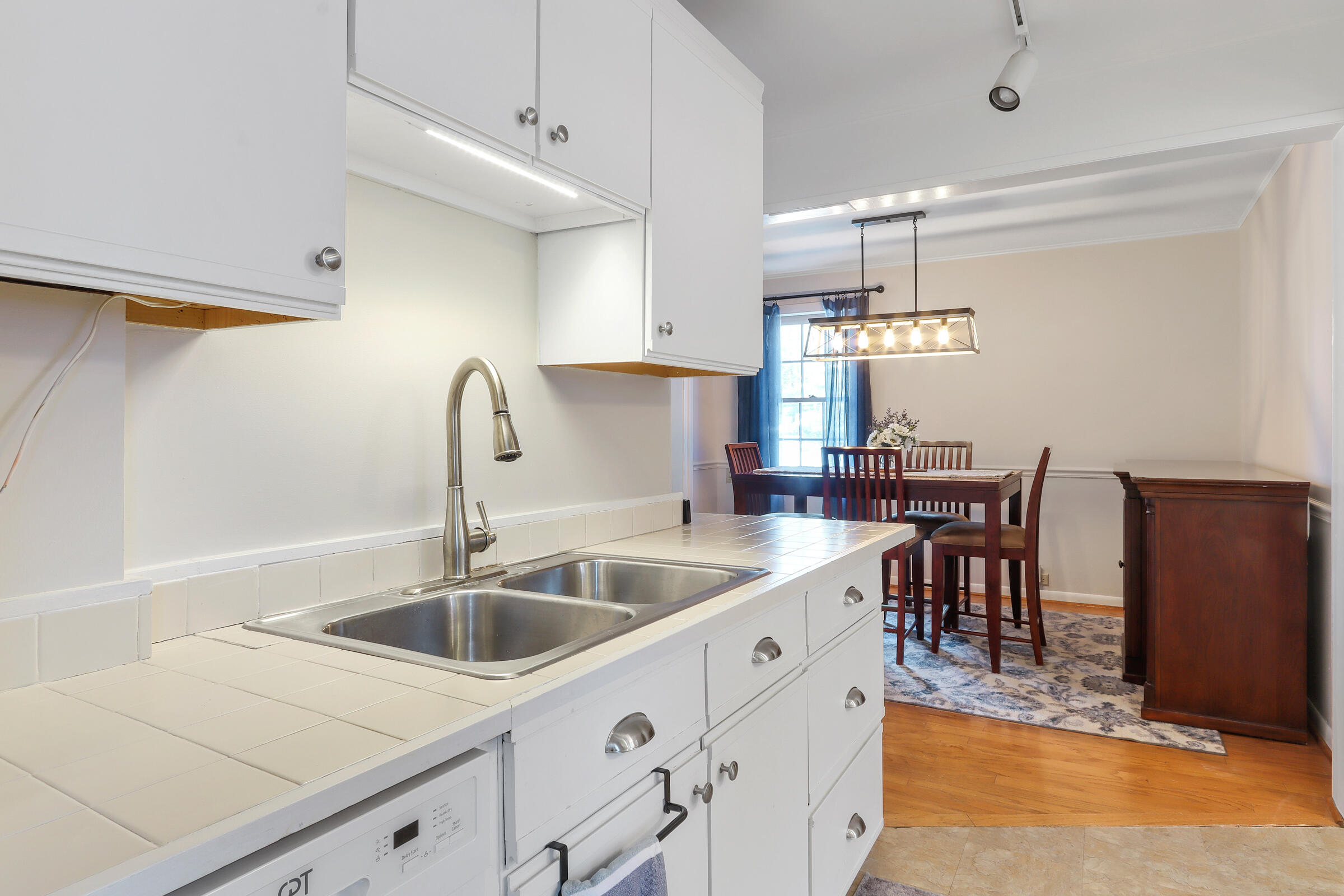 80 Jewell Dr