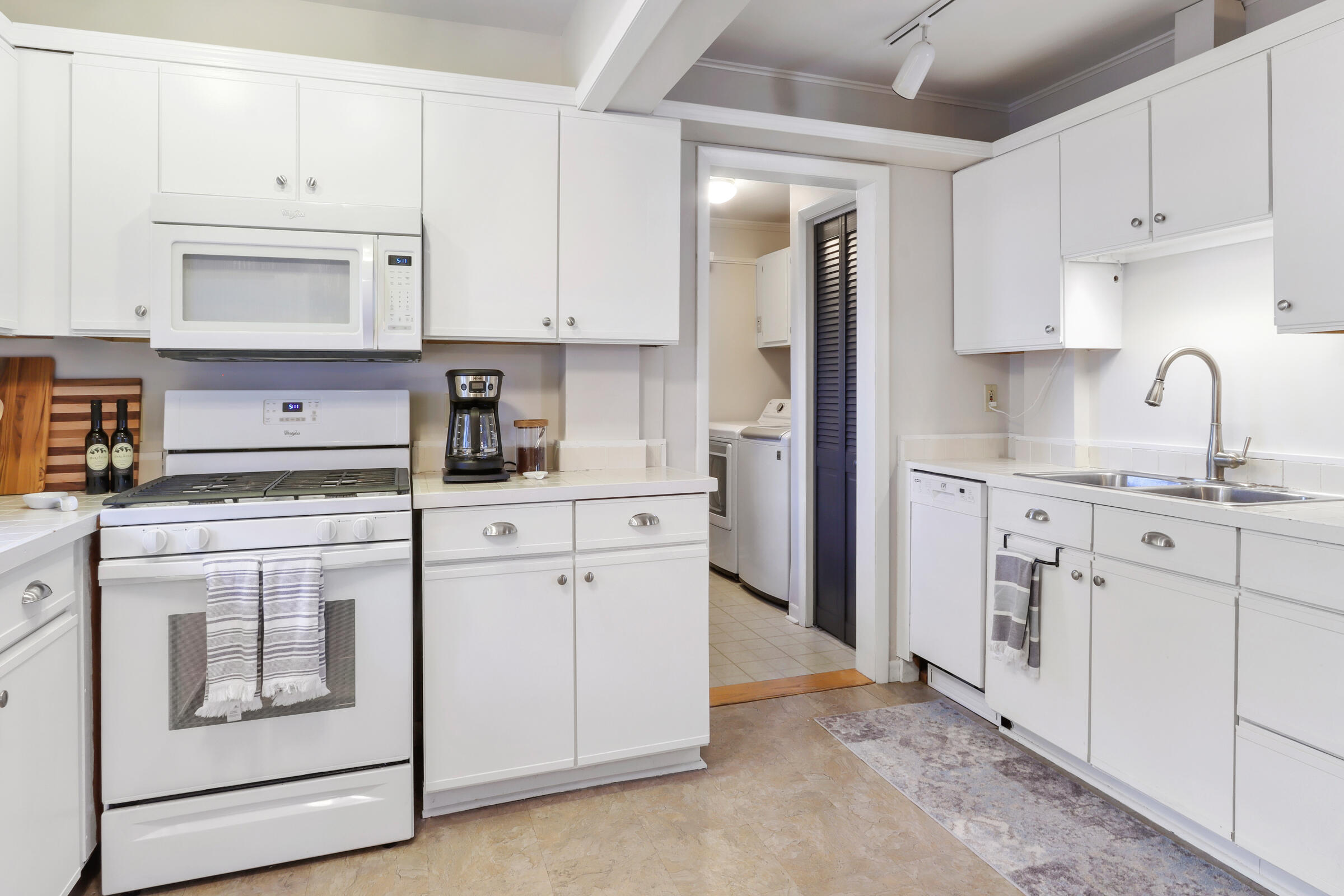 80 Jewell Dr
