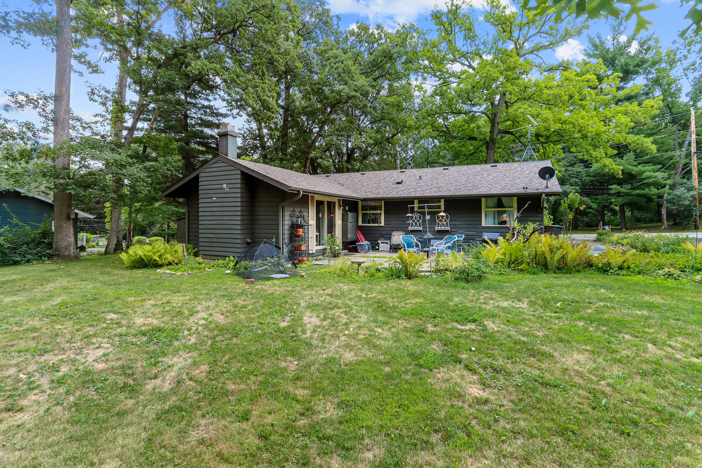 870 Brickley Dr