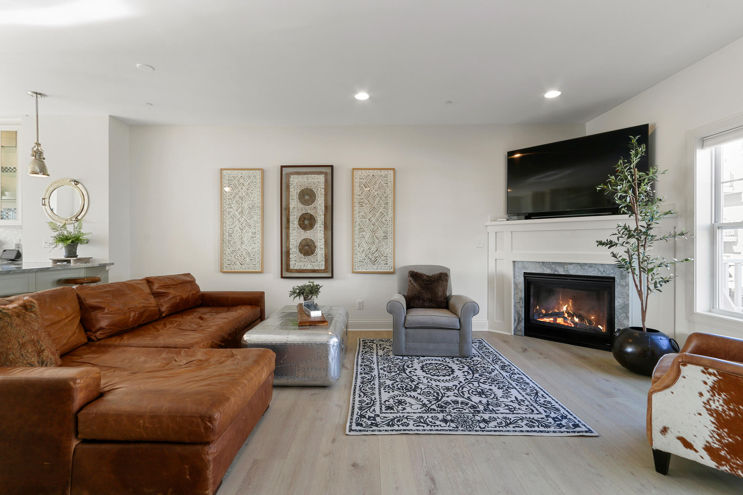 186 3rd Ave