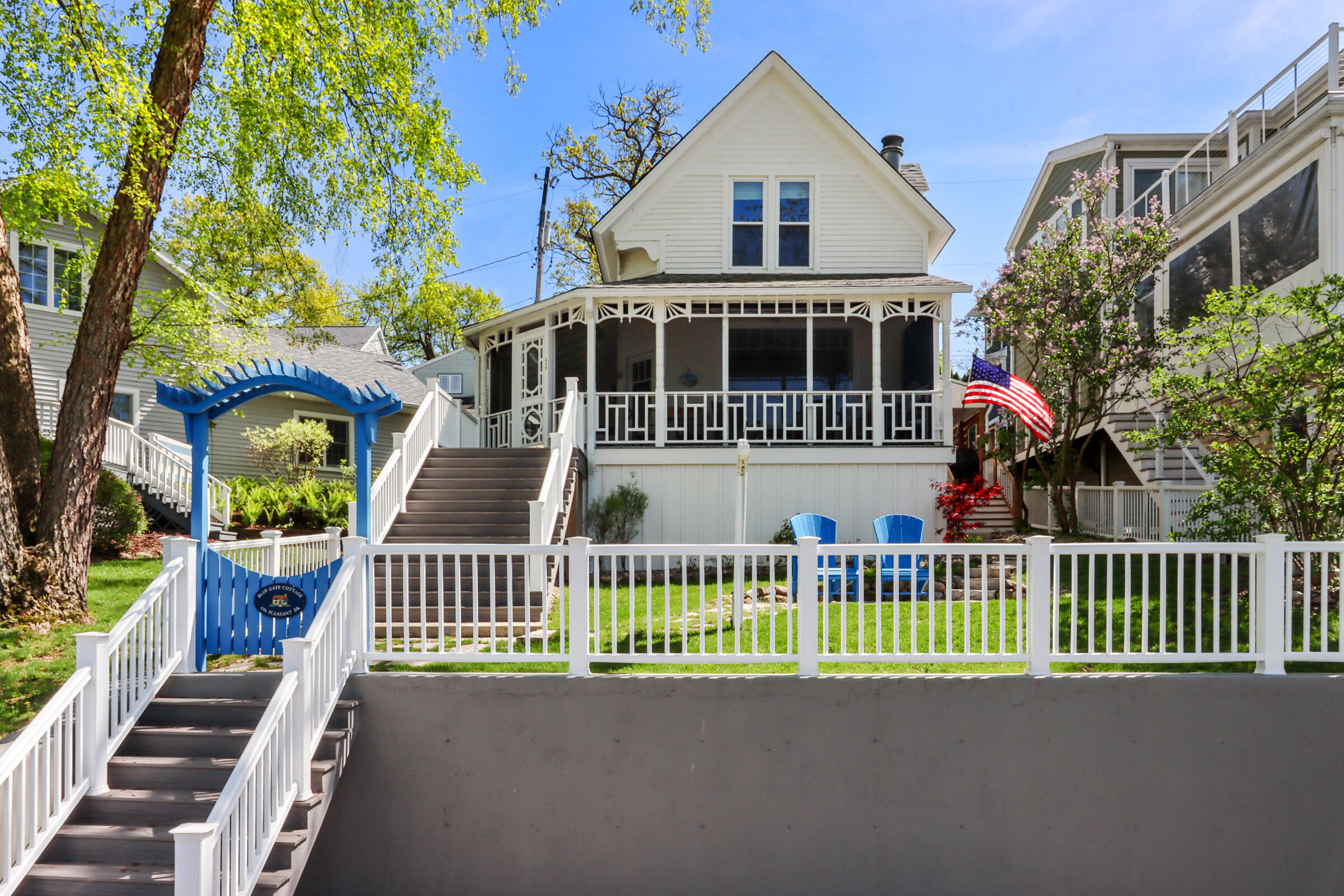446 Walnut Pl