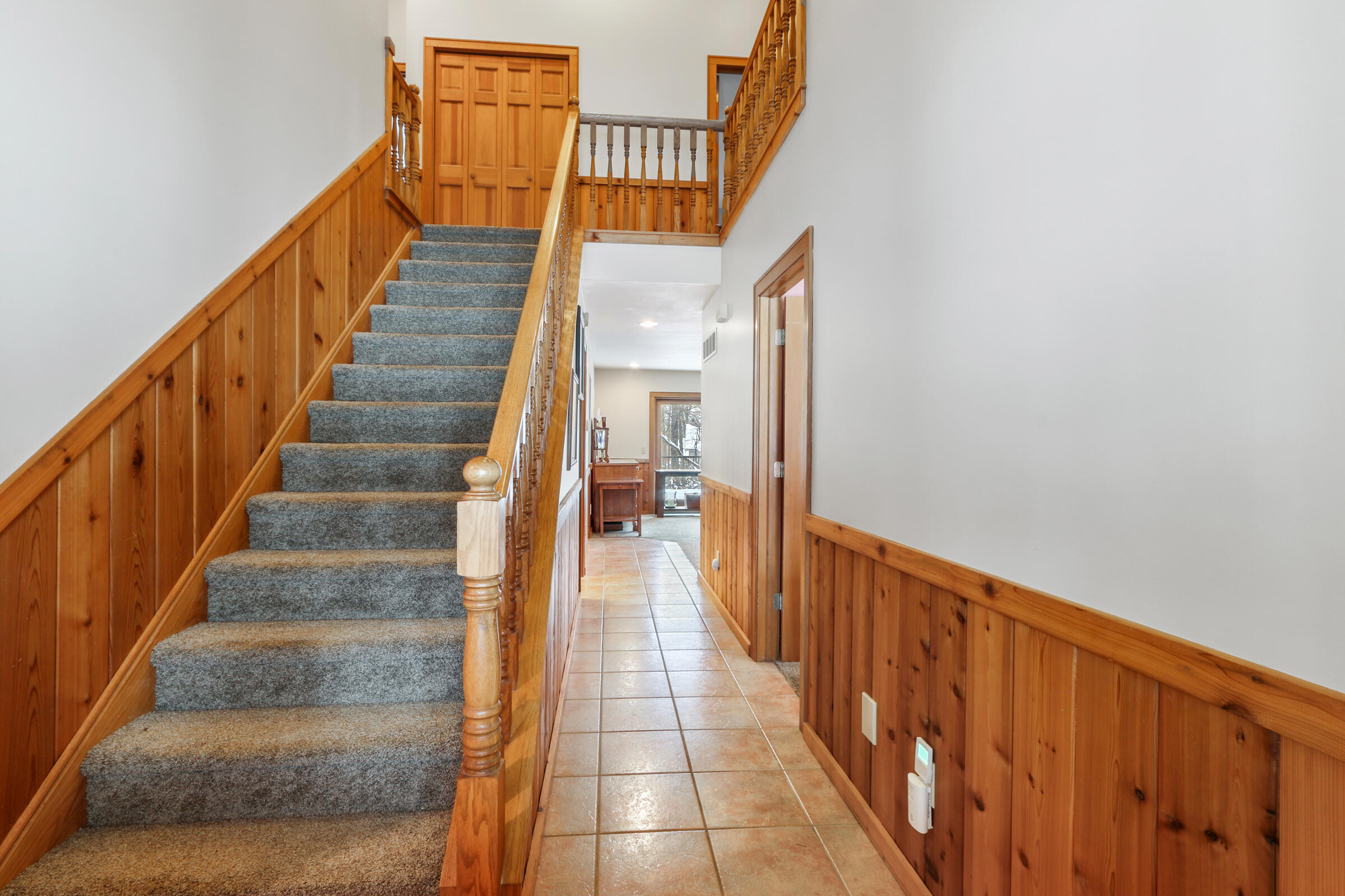 998 Tarrant Dr