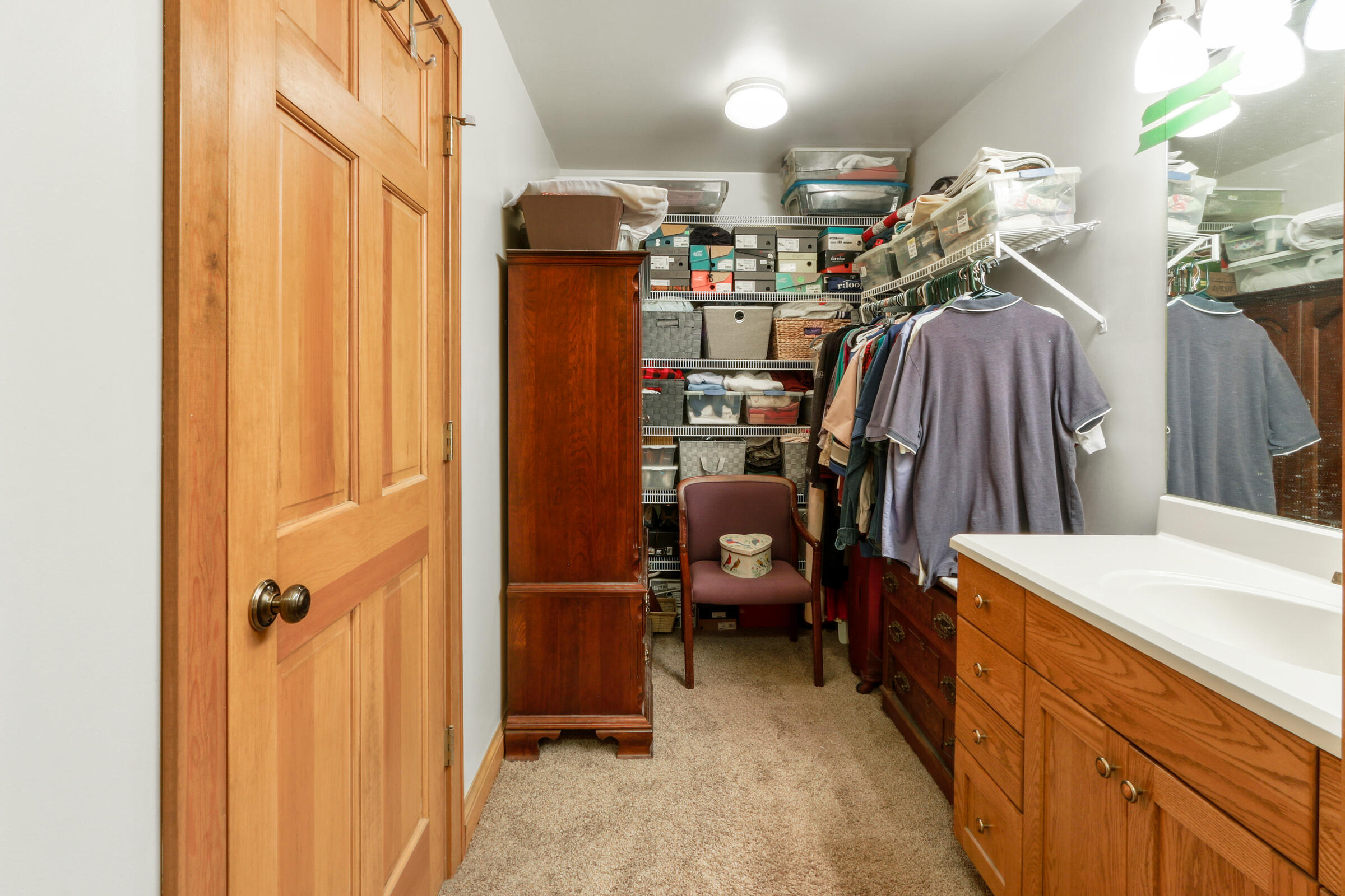 998 Tarrant Dr