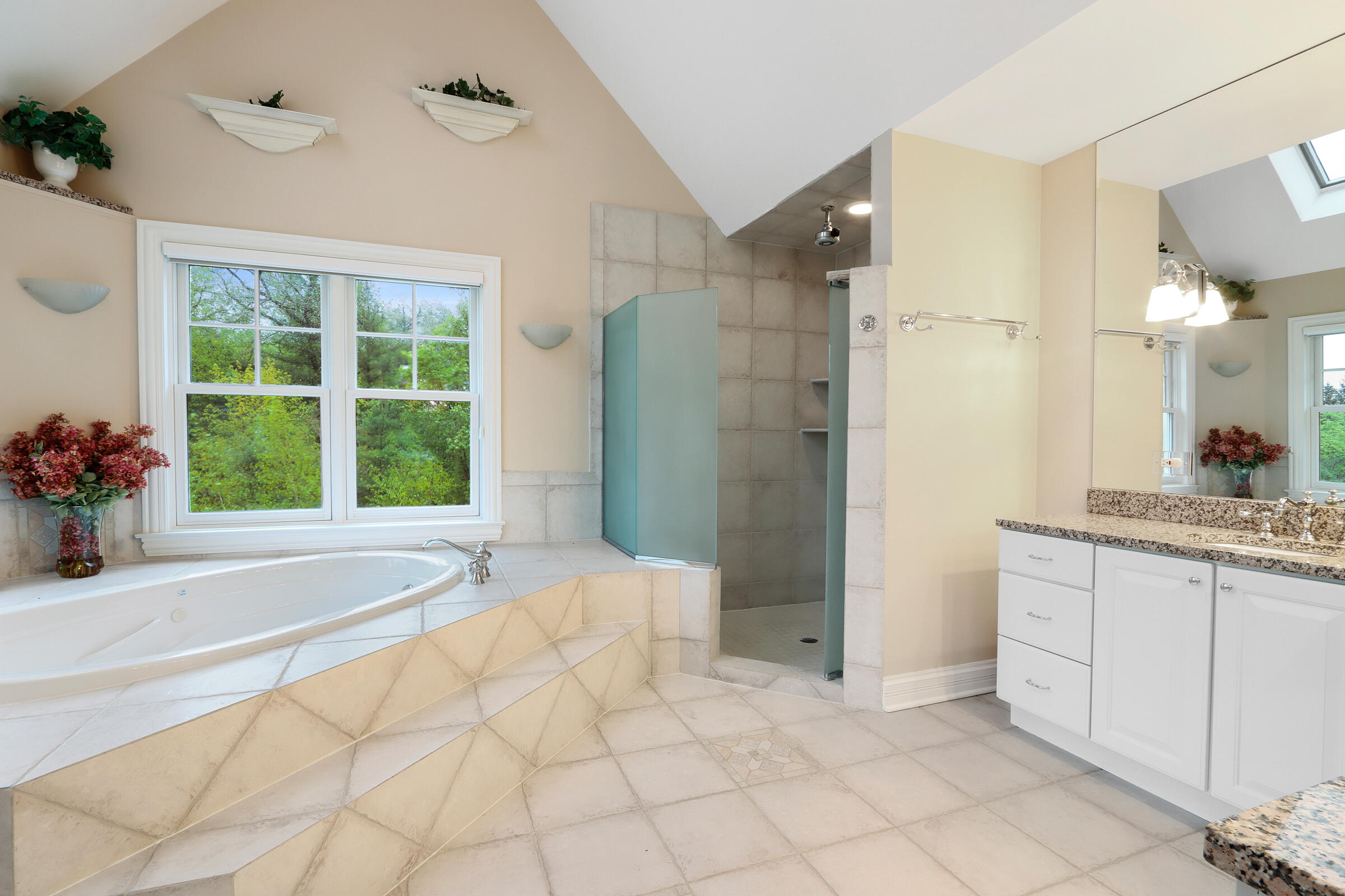 620 Cherry Dr, Fontana WI, 53125