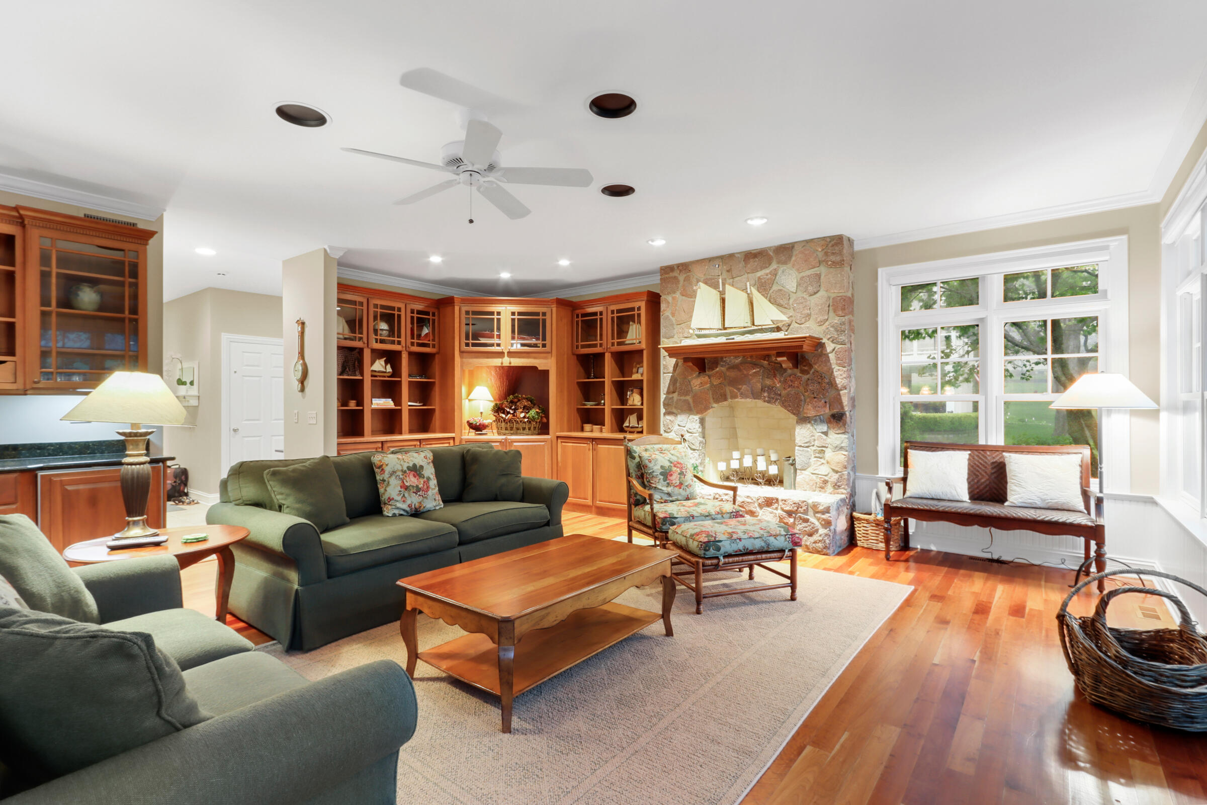 620 Cherry Dr, Fontana WI, 53125