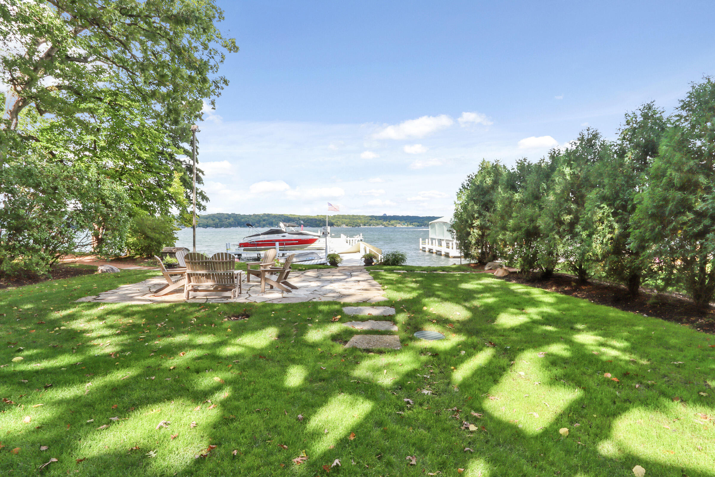 620 Cherry Dr, Fontana WI, 53125