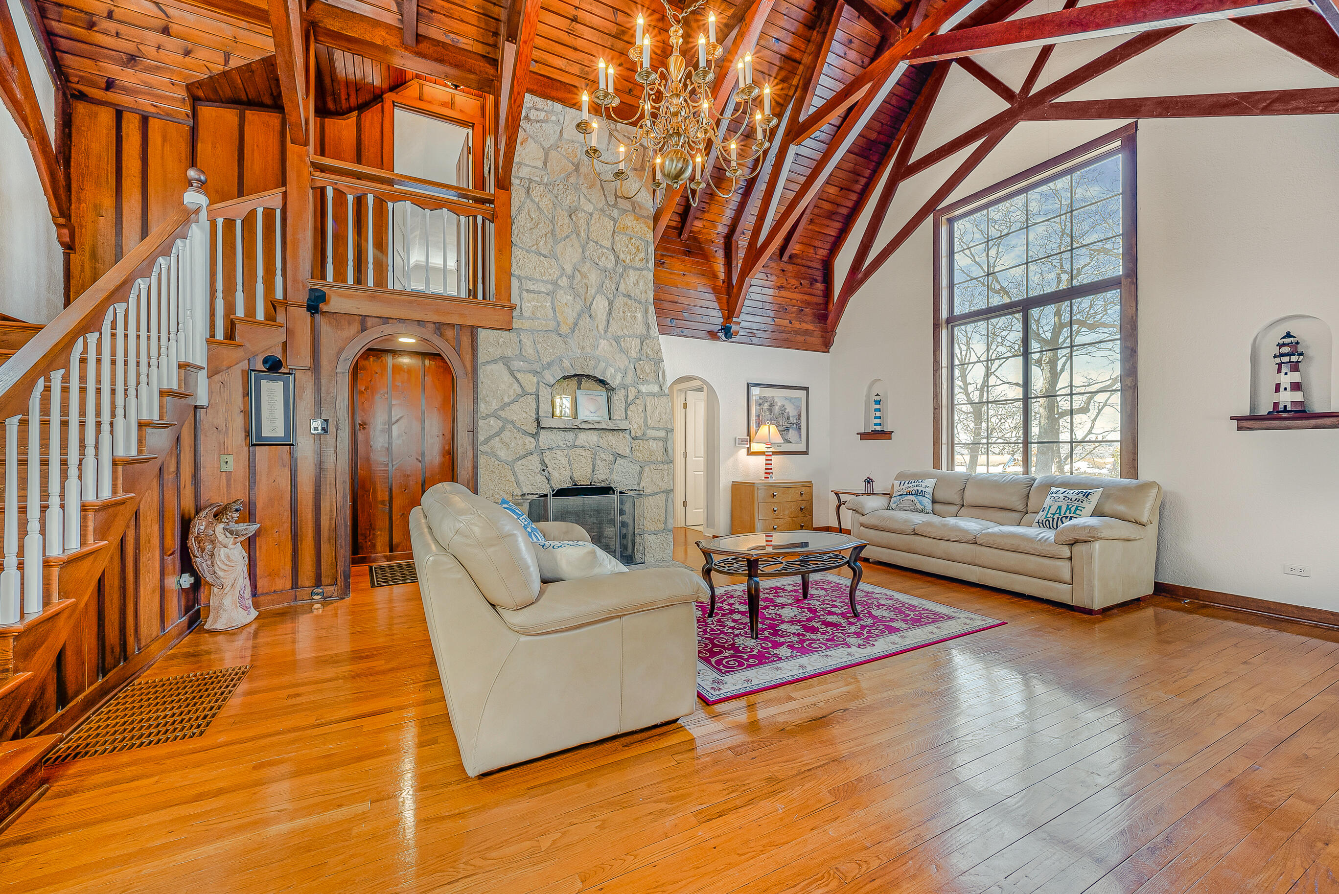769 Arrowhead Dr