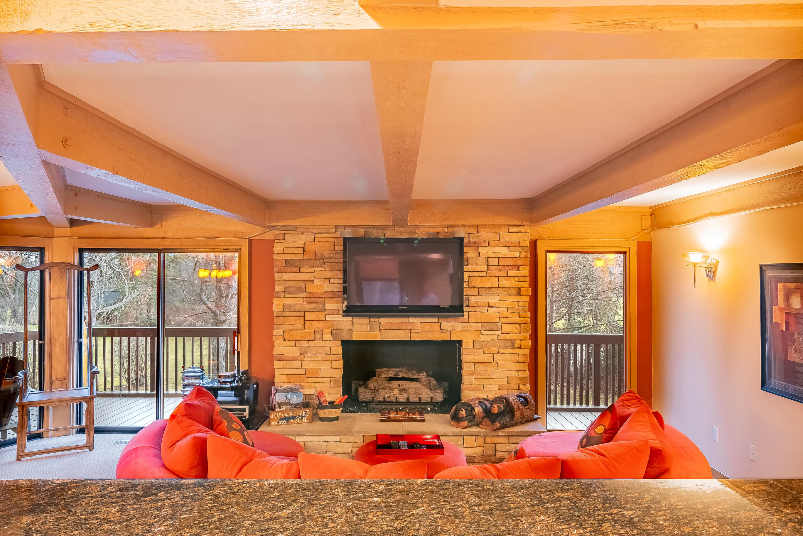 880 Windsor Dr J2