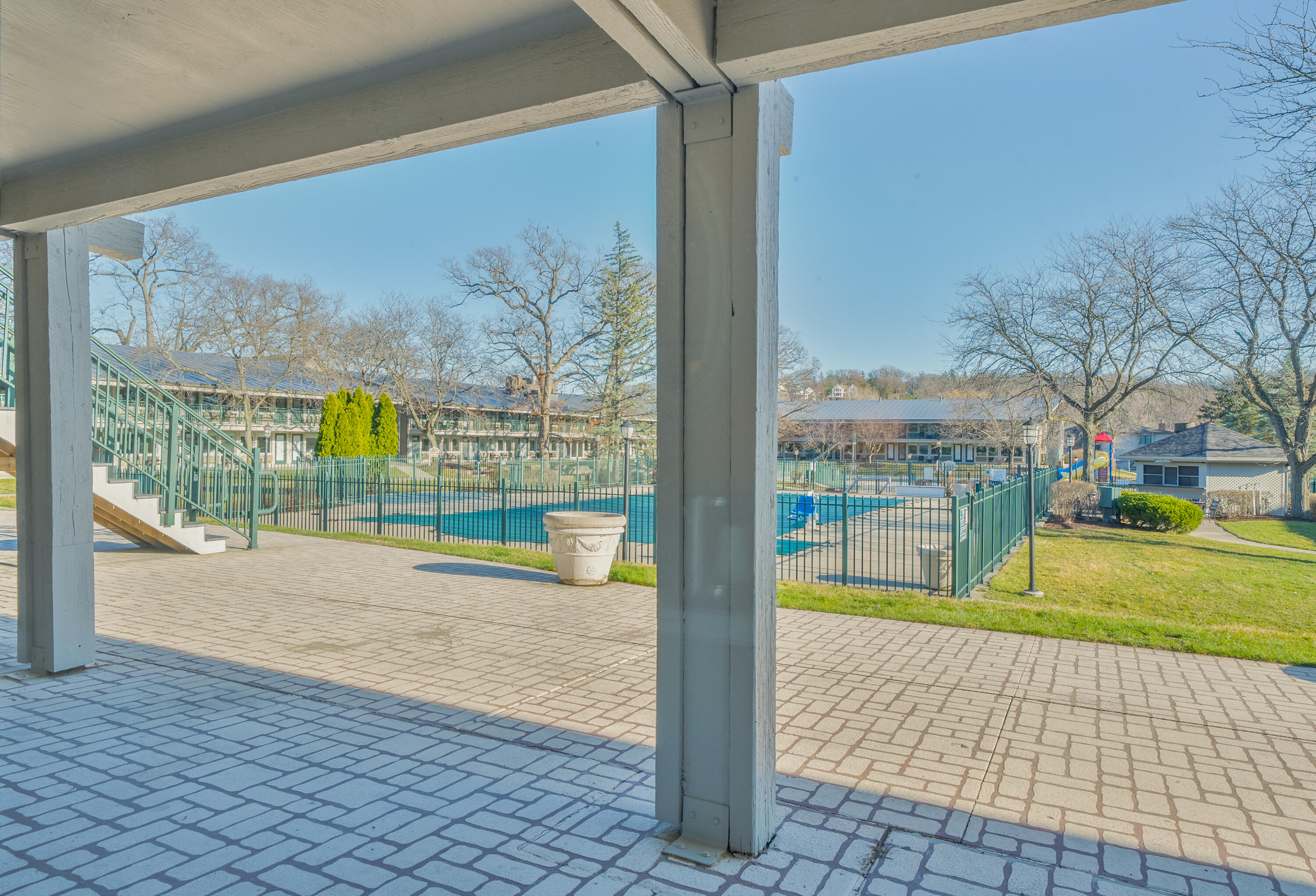 269 Blvd 1242