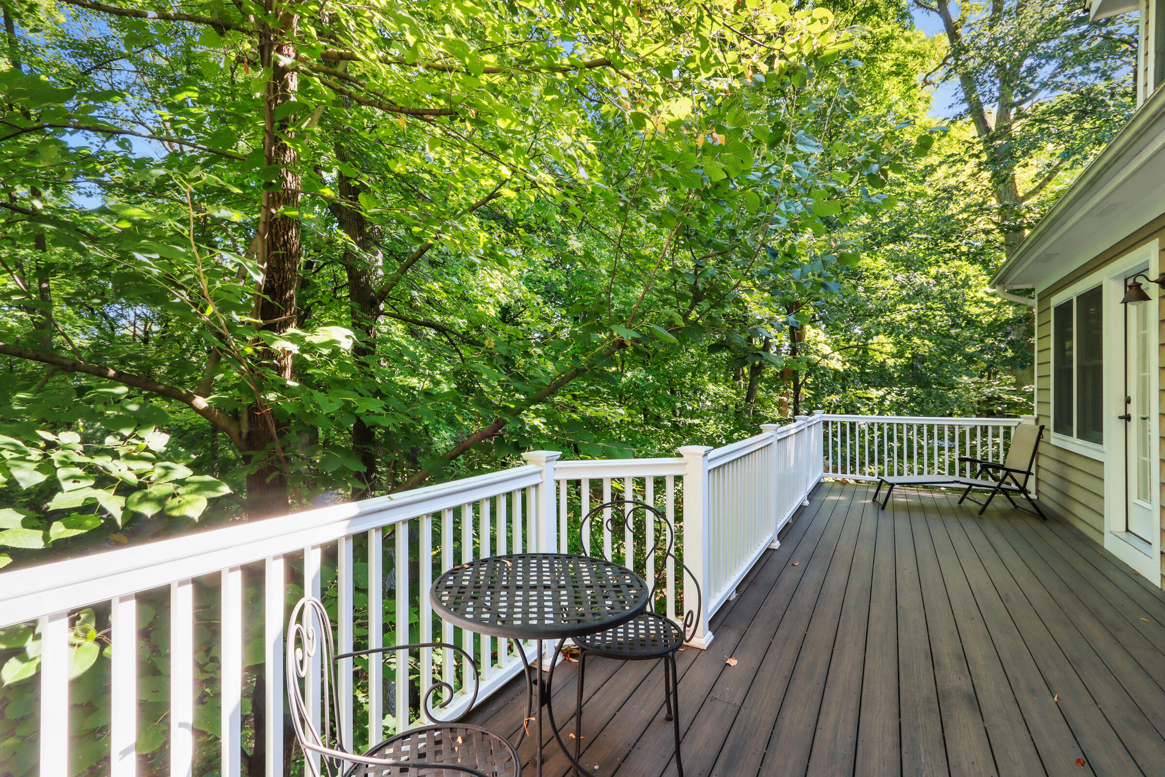 670 Upper Brookwood Dr