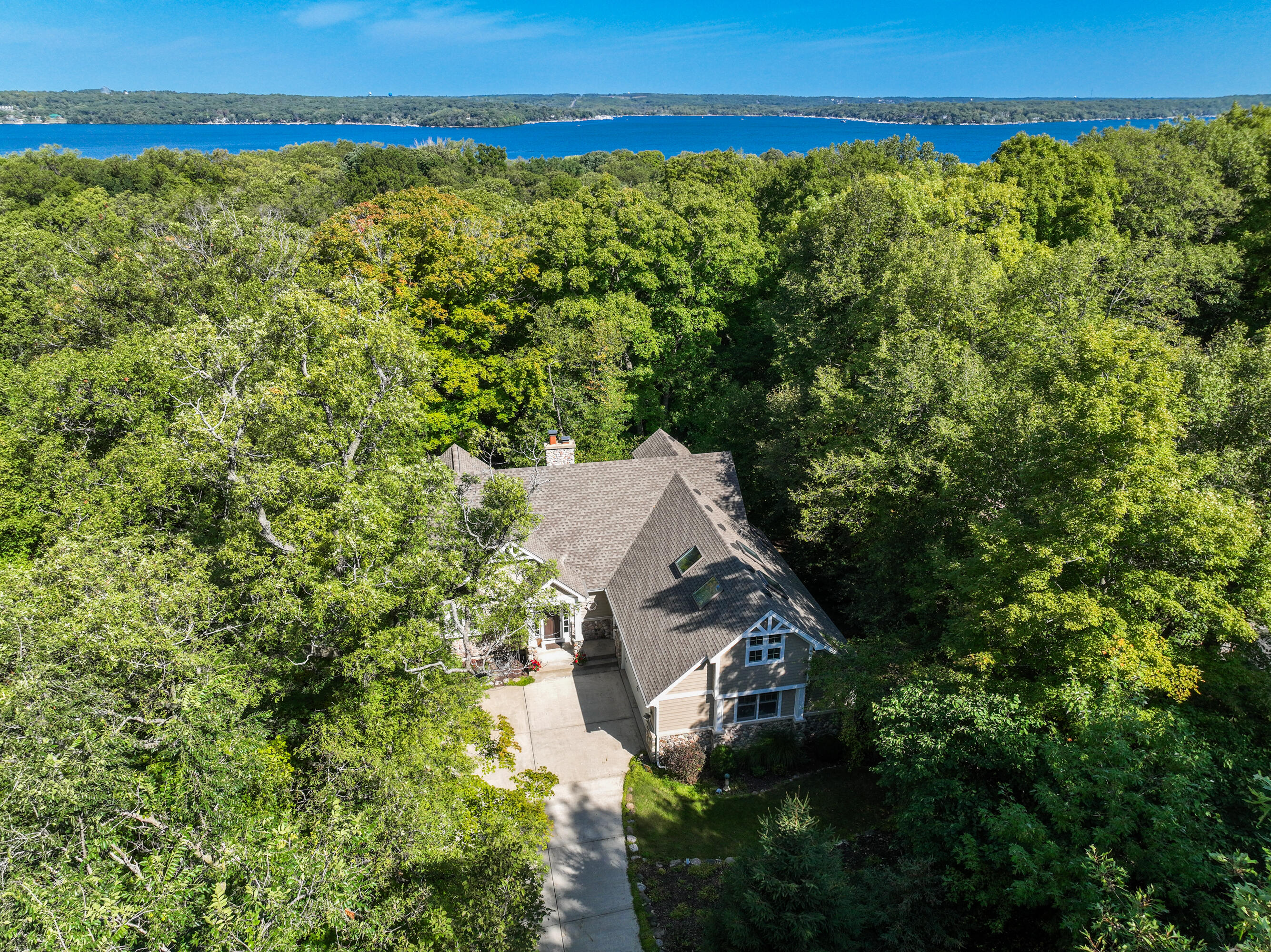 670 Upper Brookwood Dr