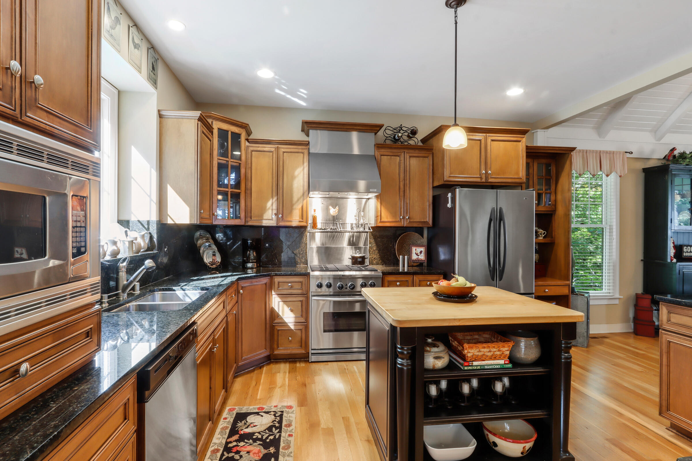 670 Upper Brookwood Dr