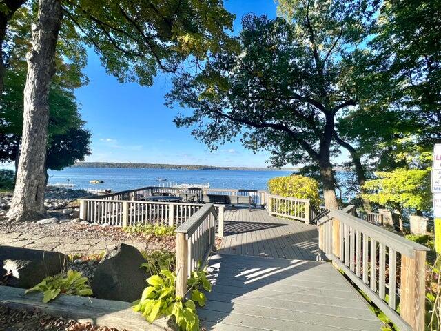 670 Upper Brookwood Dr