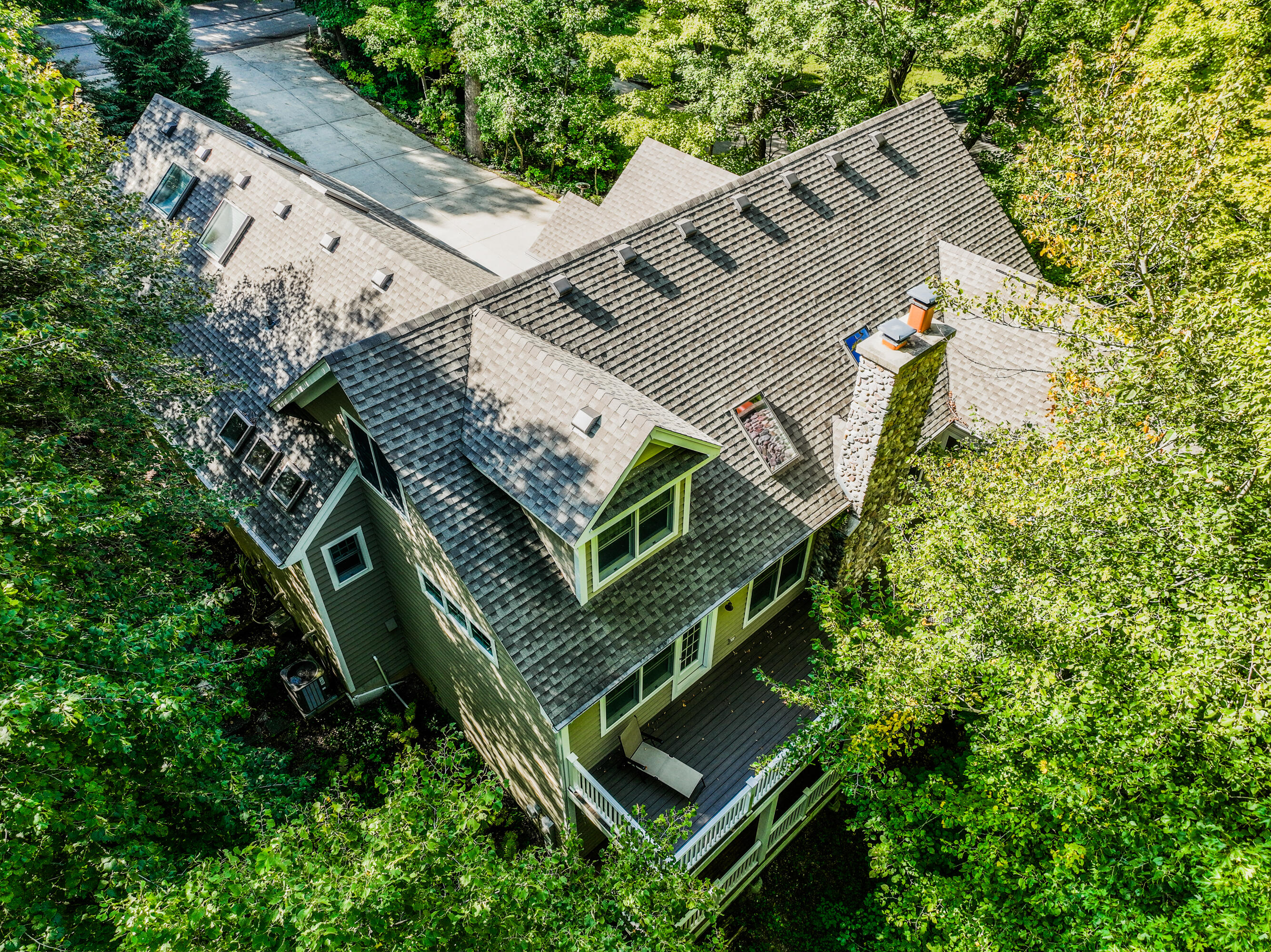 670 Upper Brookwood Dr