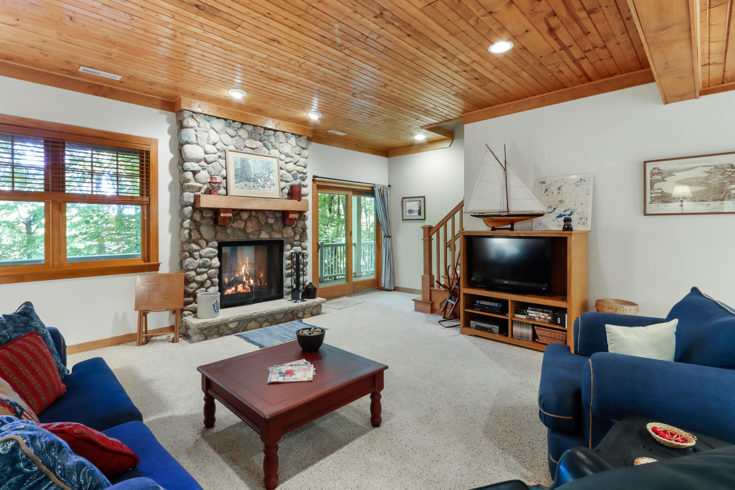 670 Upper Brookwood Dr