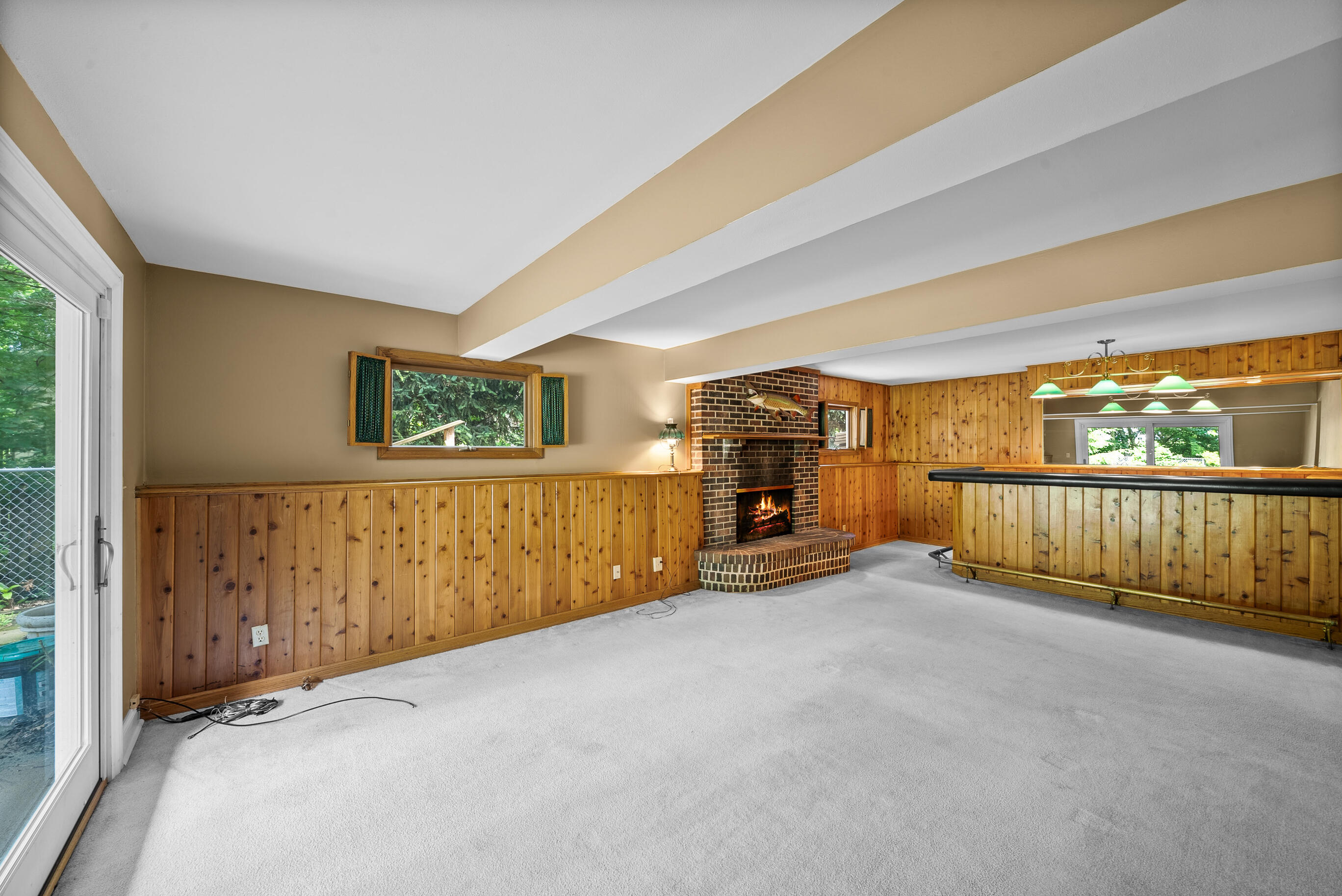 936 Tarrant Dr