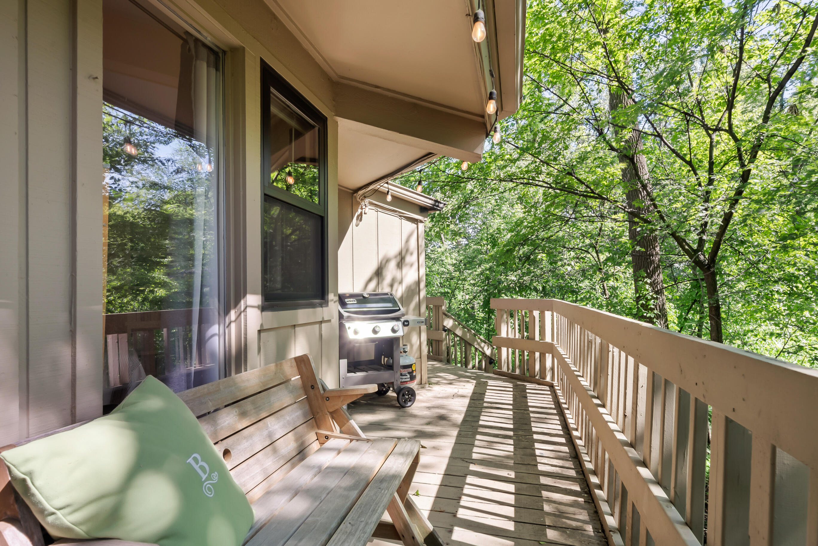 403 Deerpath W - F
