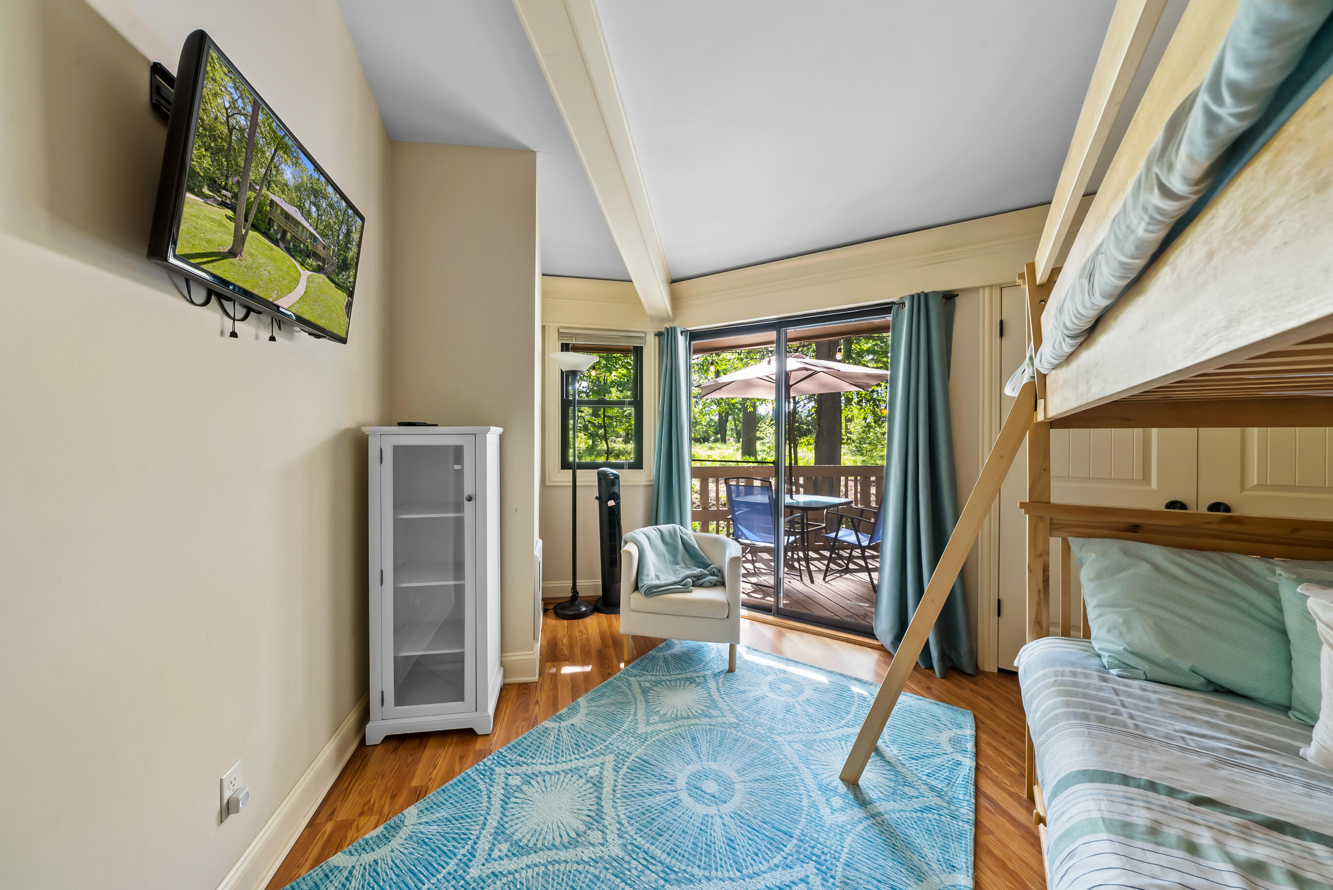 403 Deerpath W - F