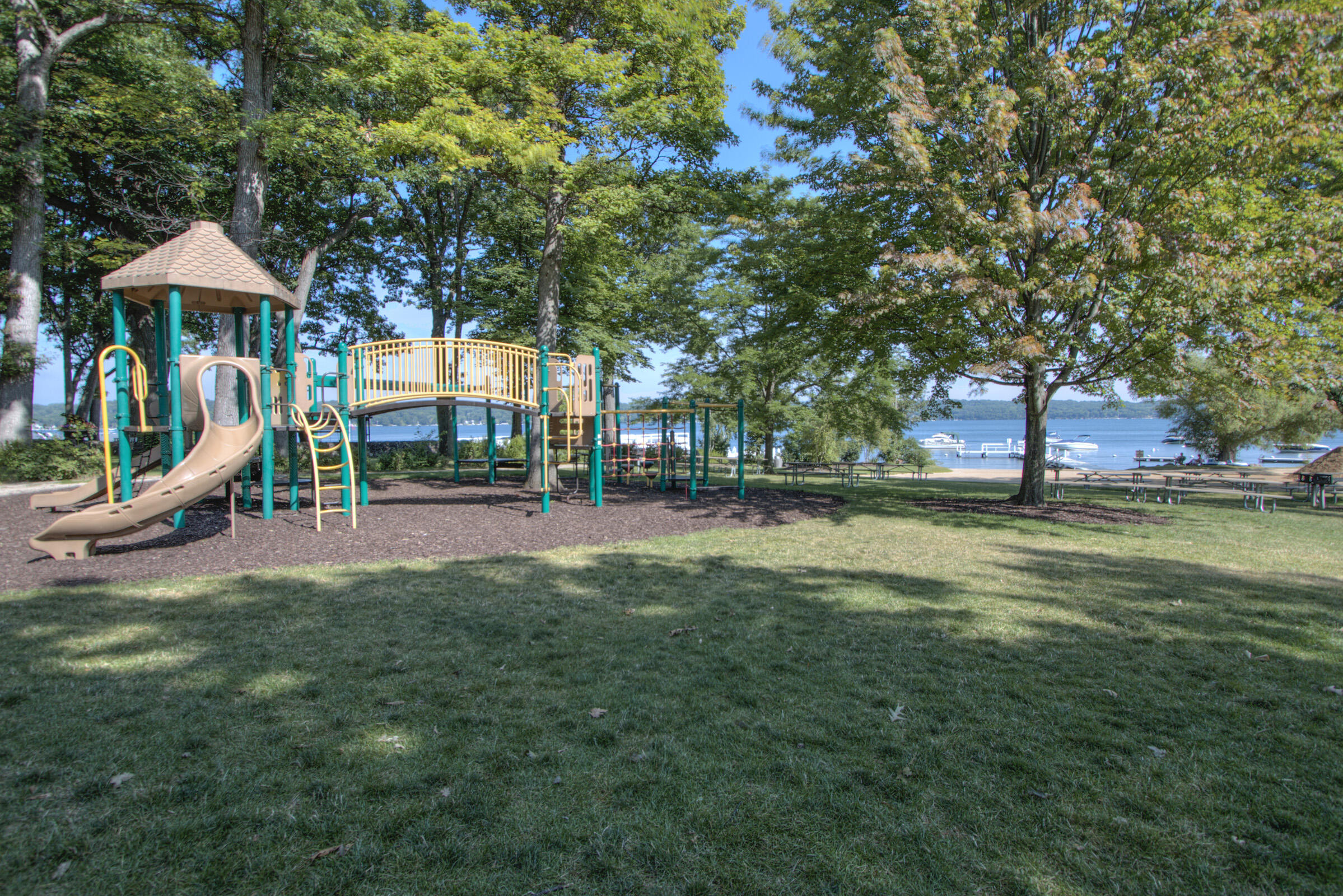 403 Deerpath W - F